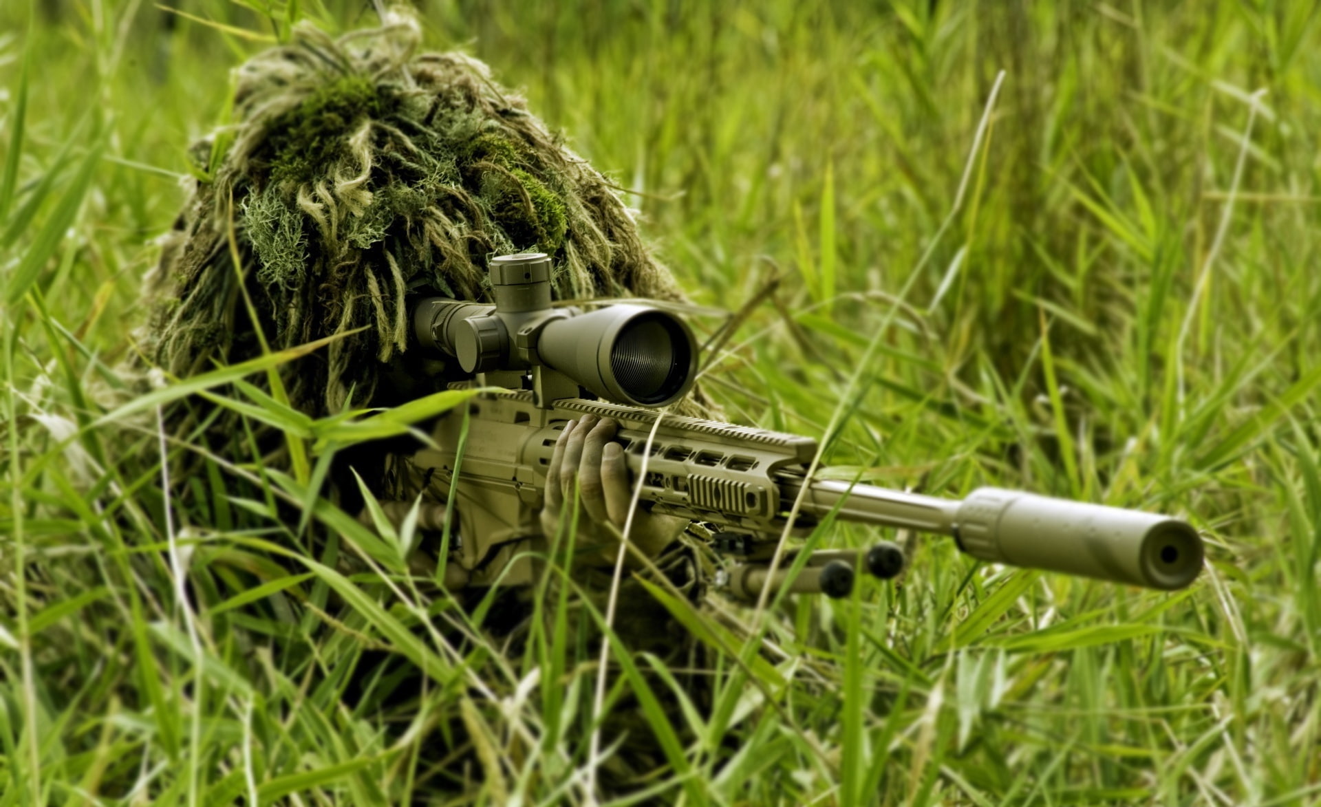 military, nature, suit, Army, government, no people, technology, green, selective focus, sniper, ghillie, gun, close-up, sign, land, green color, growth, HD Wallpaper