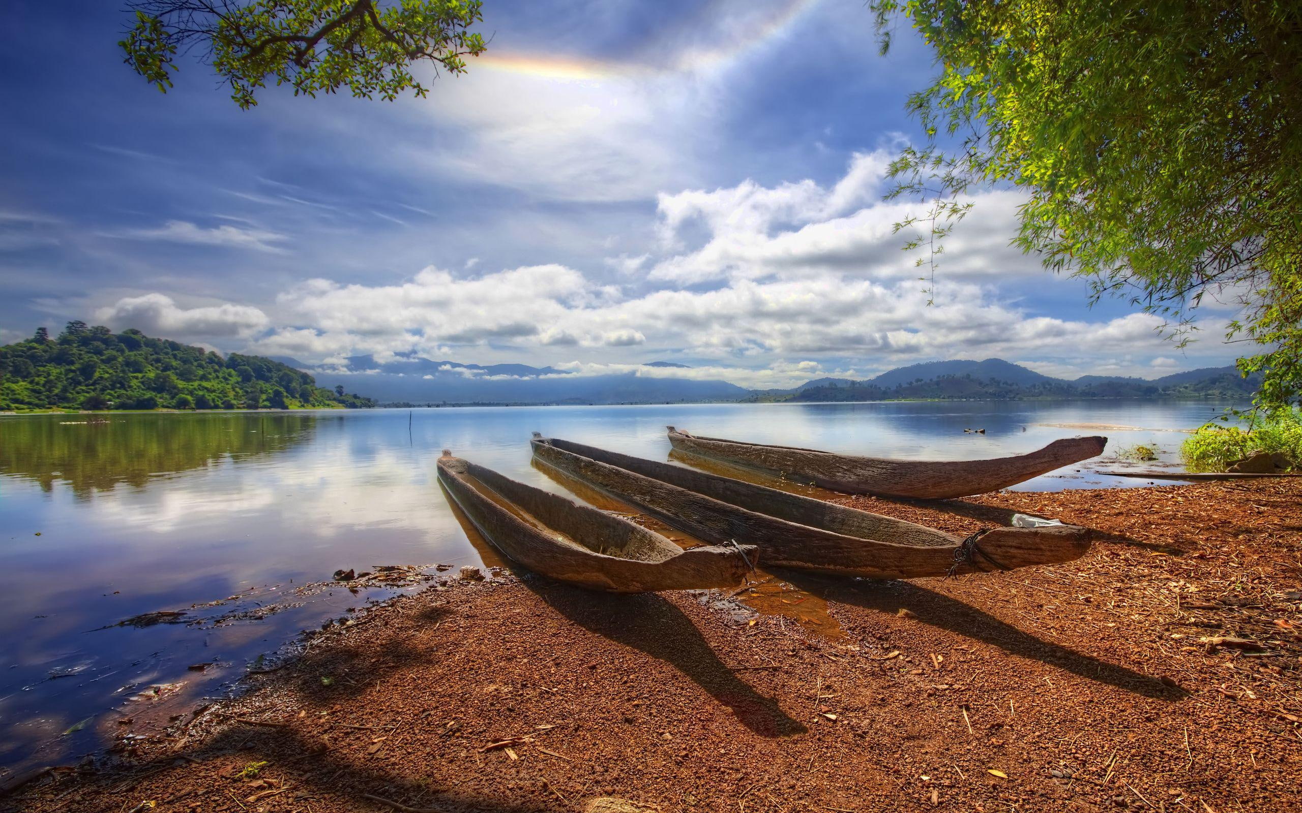 river, photography, canoe, boats, tree, three, cloud, bank, river bank, 2K, 2560x1600, boat, HD Wallpaper