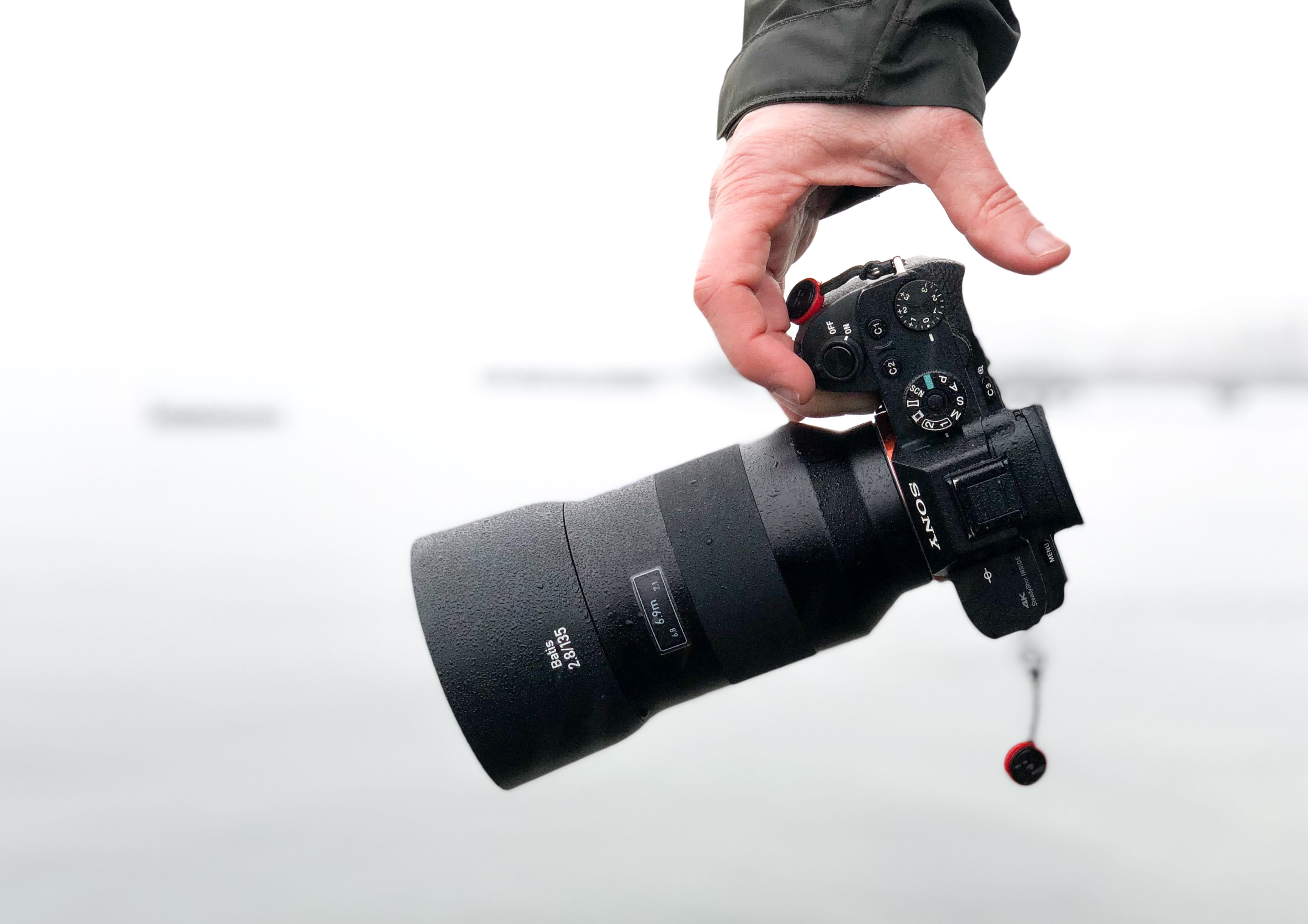 day, photo-camera, human body part, photography themes, one person, technology, sony, digital, human hand, finger, focus on foreground, real people, holding, HD Wallpaper