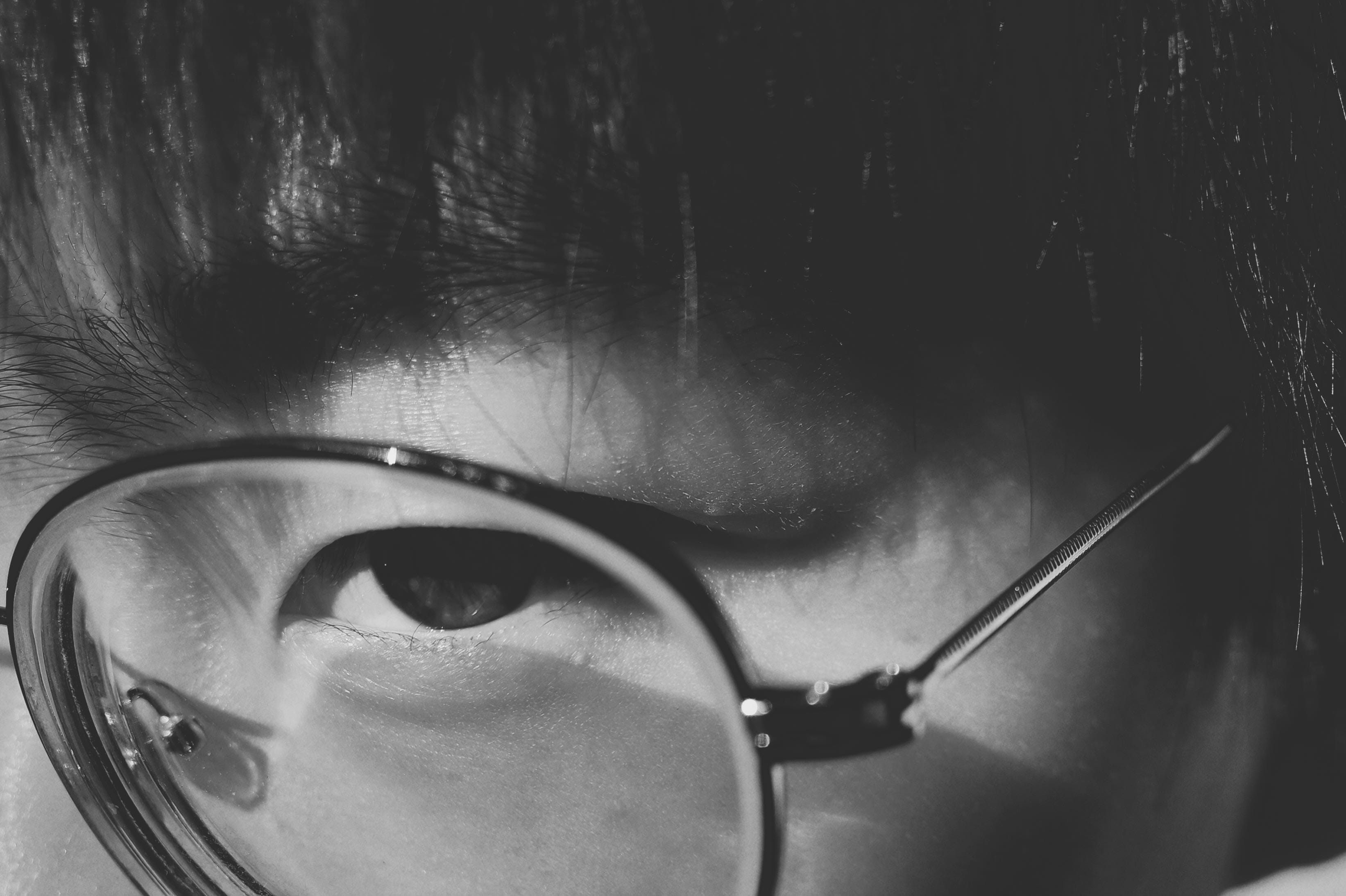 sunglasses, finger, eyeglasses, beverage, women, portrait, photography, person, photo, eyelash, beautiful woman, indoors, adult, human, close-up, face, HD Wallpaper