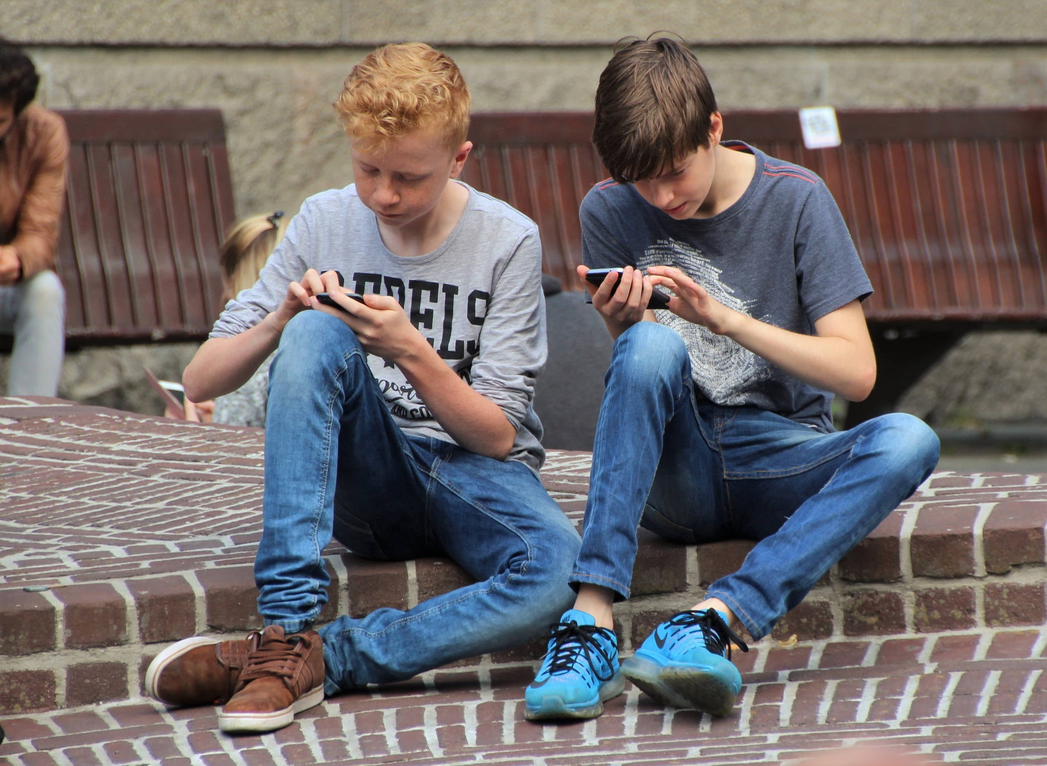 pokemon, technology, denim, hand, day, happy, media, smart, street, architecture, sitting, student, cell, smartphone, pokemon go, togetherness, child, male friendship, HD Wallpaper