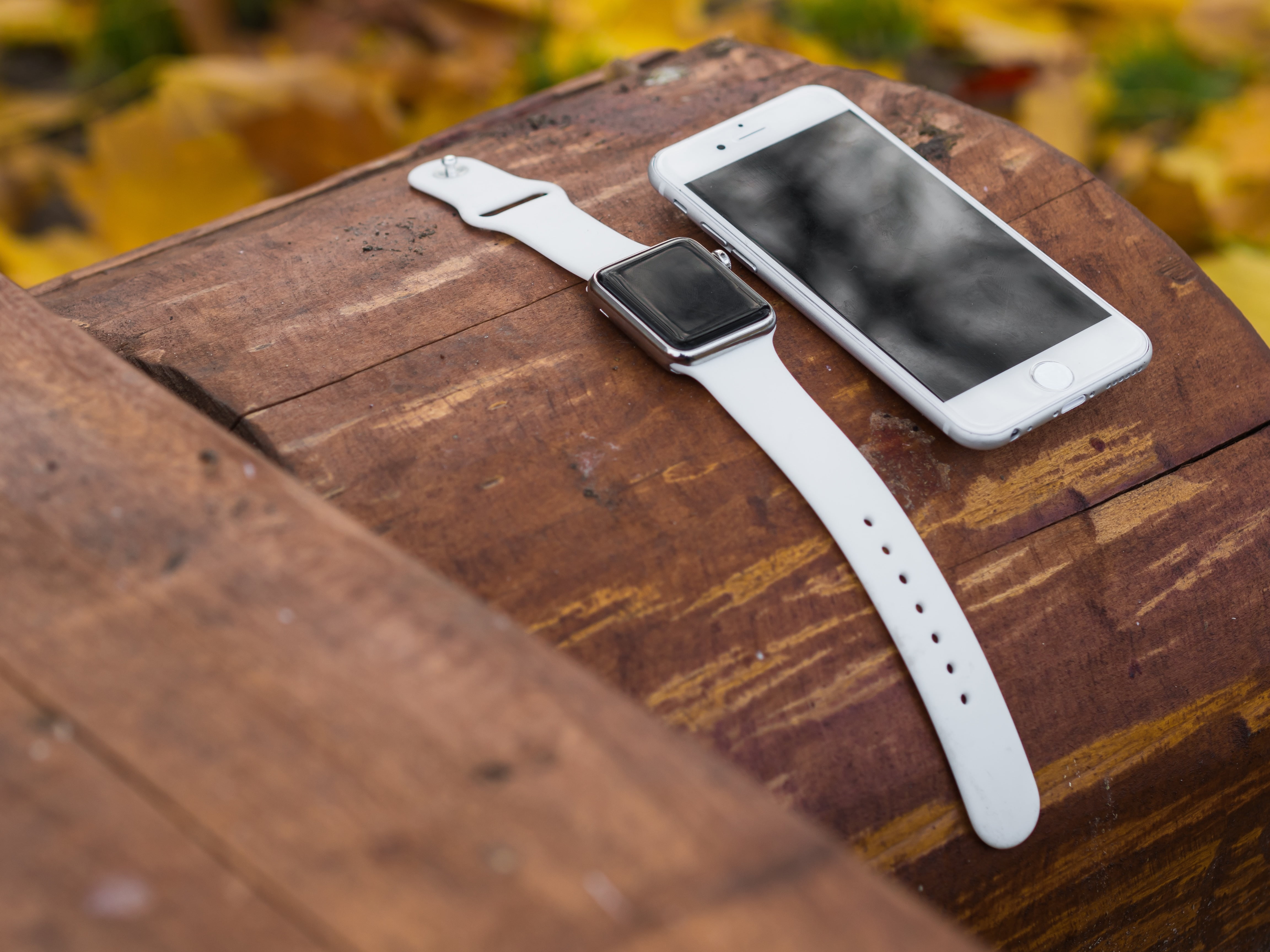 focus on foreground, white, still life, close-up, smart Phone, equipment, iwatch, wireless Technology, internet, mobility, portable Information Device, HD Wallpaper
