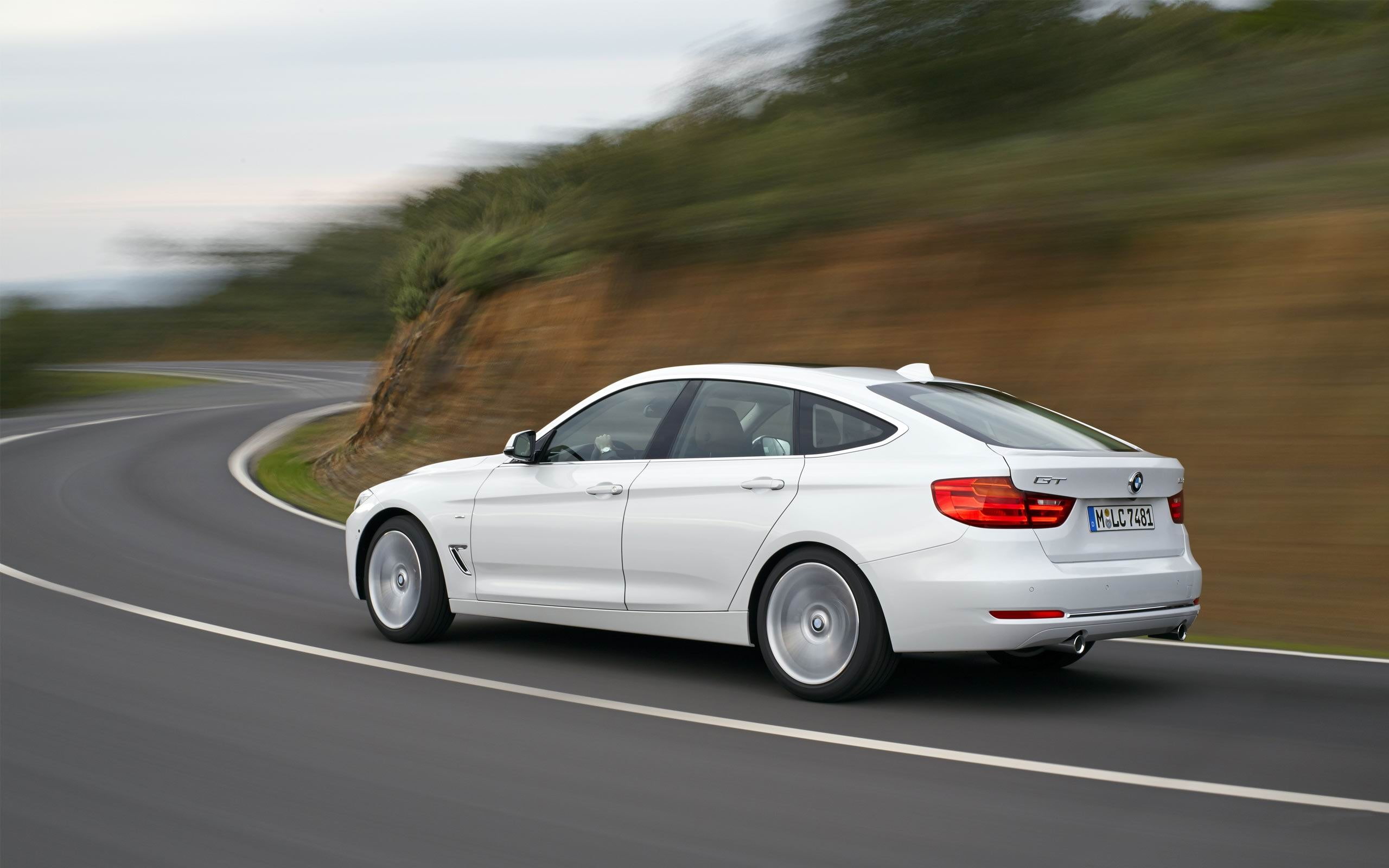 line, 2K, plant, on the move, bmw, land vehicle, nature, motion, sedan, mode of transportation, gran, speed, tree, symbol, white, blurred motion, travel, HD Wallpaper