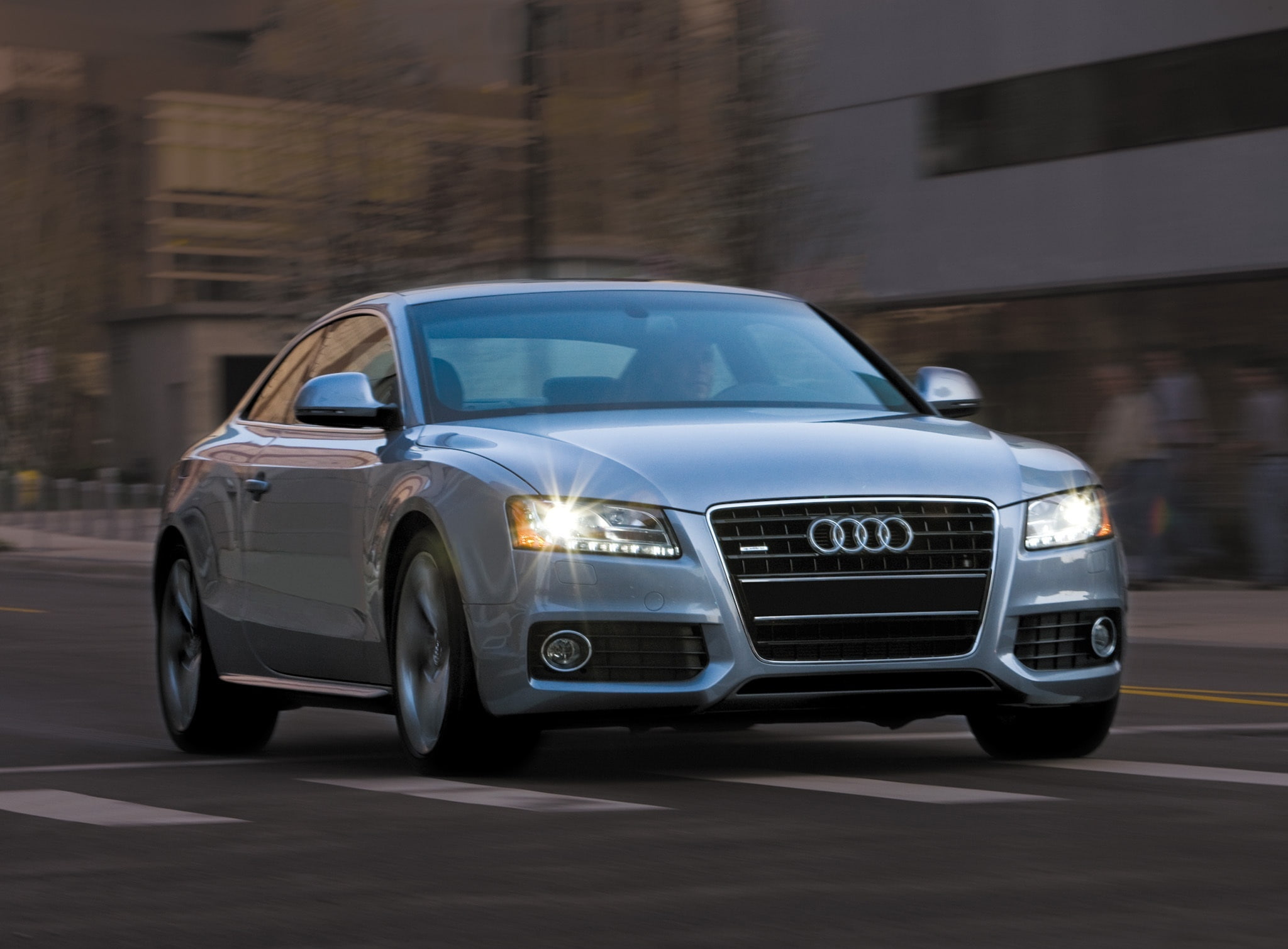 built structure, front view, architecture, us, no people, 1080P, Audi, building exterior, selective focus, road, city, Line, car, Cars, Coupe, blue, mode of transportation, HD Wallpaper