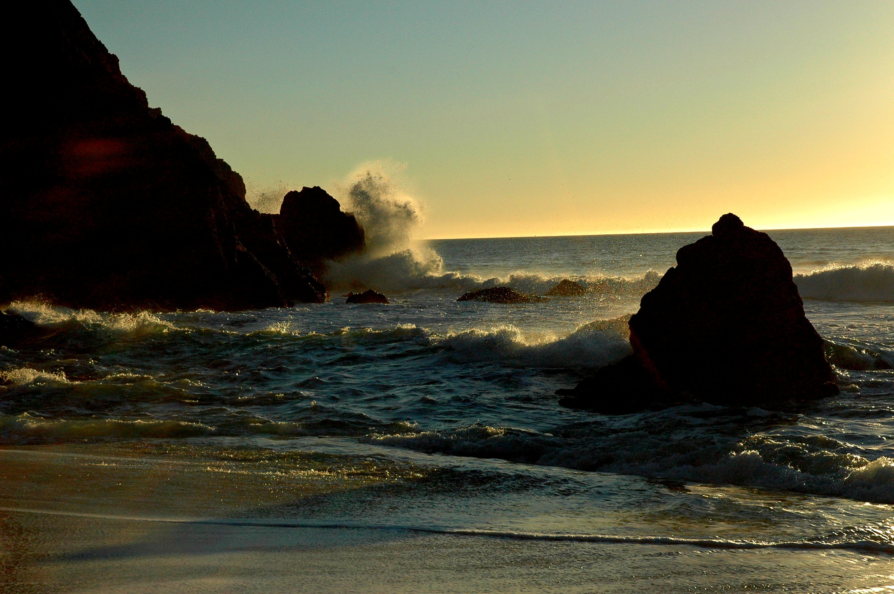 ocean  waves, coastline, body of water, sea, nature, silhouette, rock - Object, objective reality, Horse, Devils slide, Northern California, landscape, HD Wallpaper