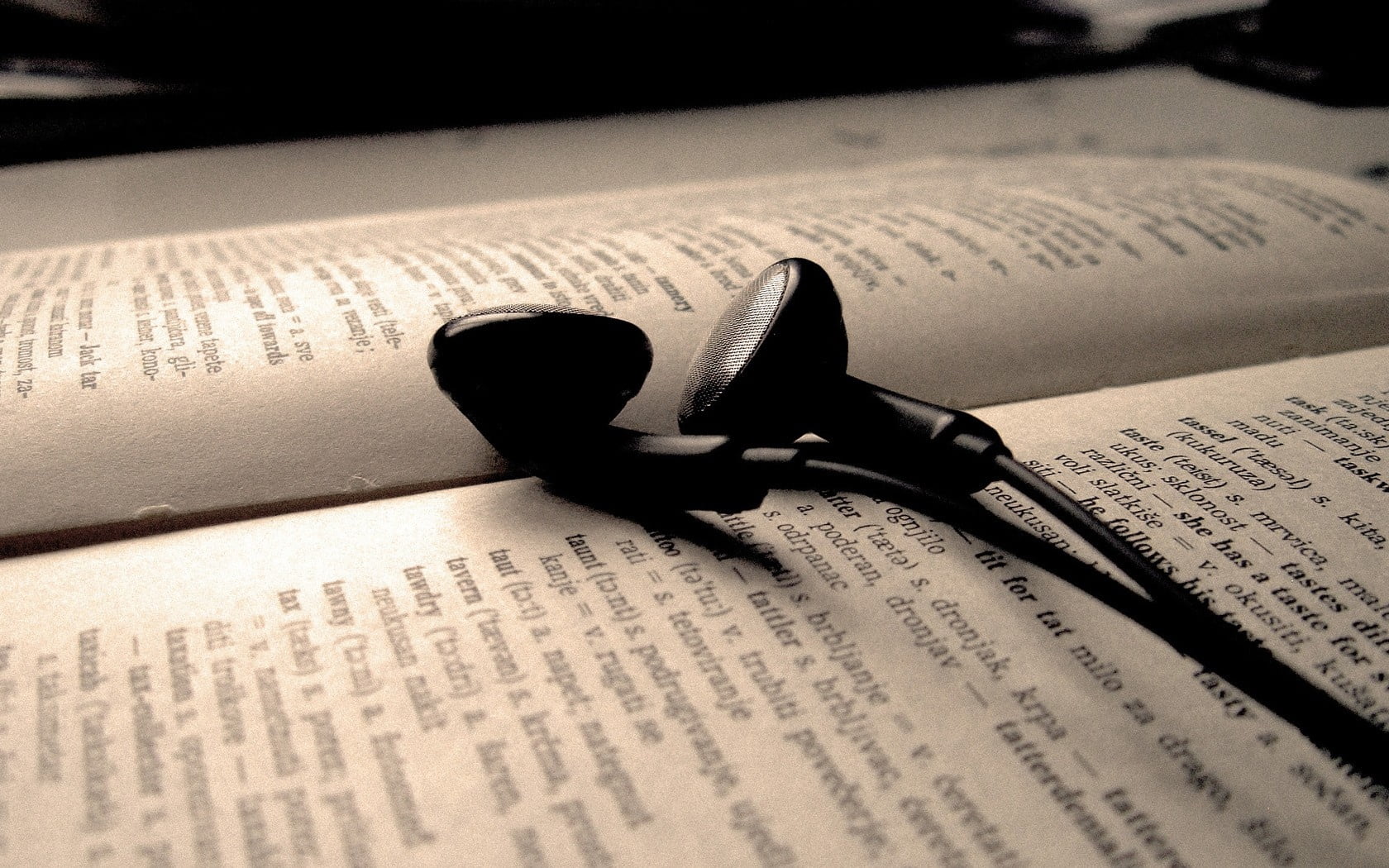 concepts And Ideas, black, no People, safety, sheet Music, earphones, communication, religion, book, publication, headphones, education, table, open, music, HD Wallpaper