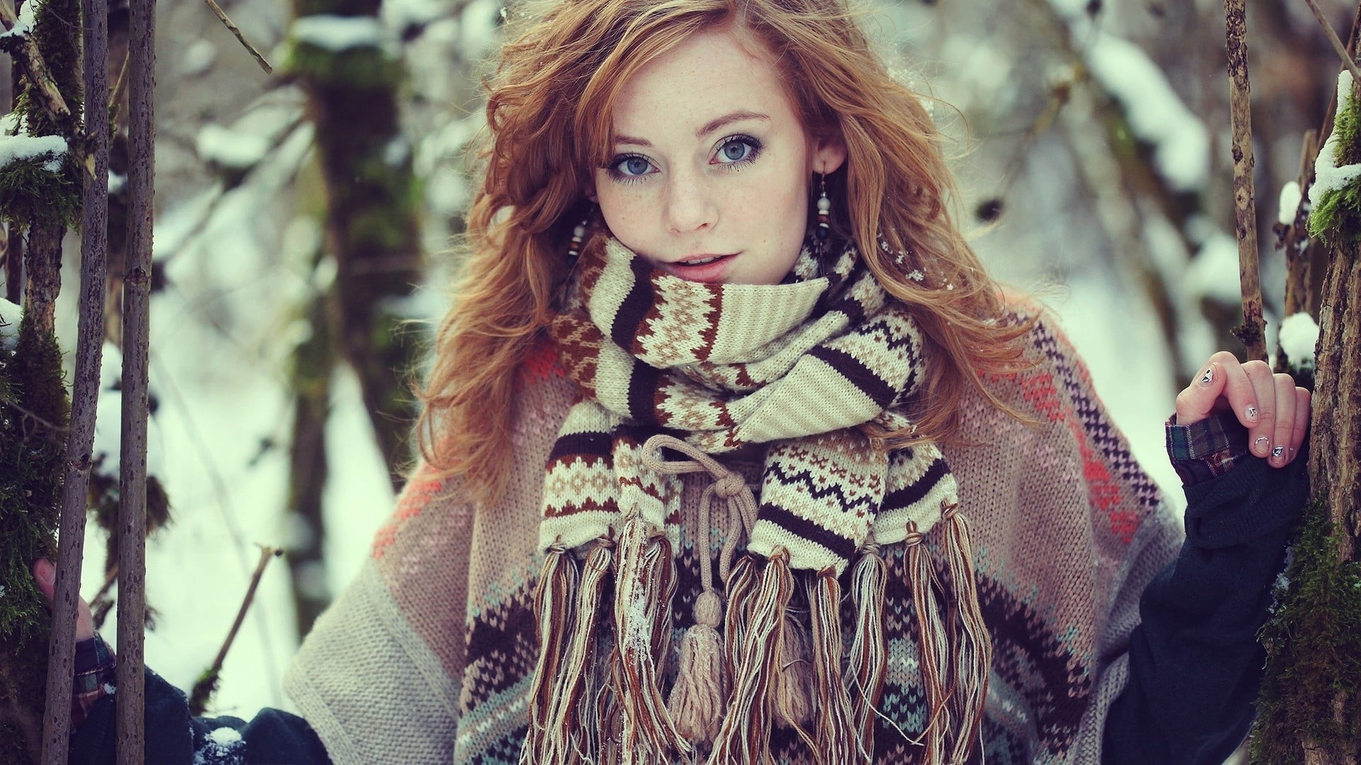 young adult, hair, real people, 1080P, looking at camera, redhead, warm clothing, looking at viewer, white, model, woodland, forest, one person, fashion, HD Wallpaper