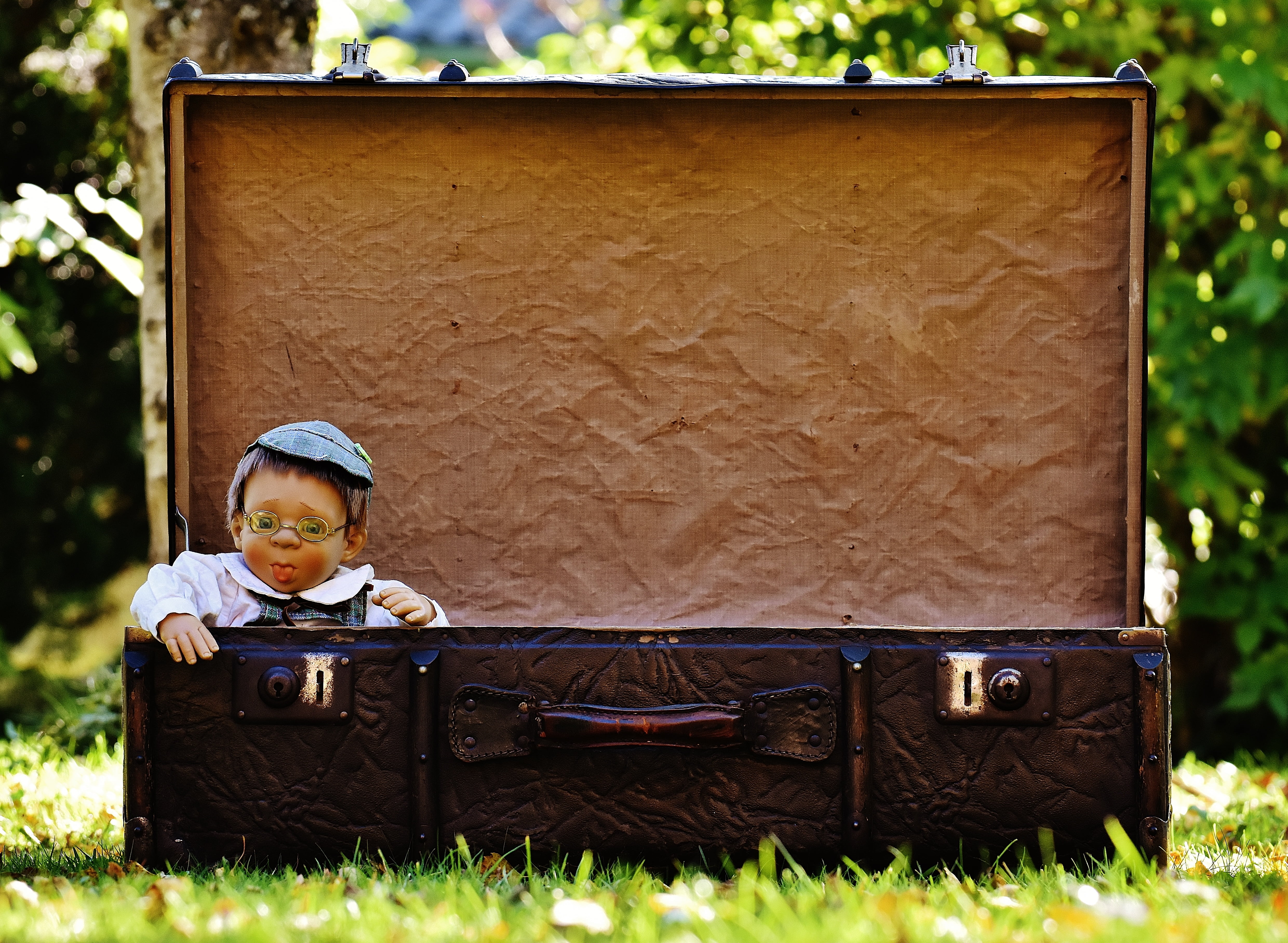 travel, outdoors, innocence, old-fashioned, sitting, cute, wave, doll, sweet, child, people, offspring, helmet, funny, looking, wood - material, real people, HD Wallpaper