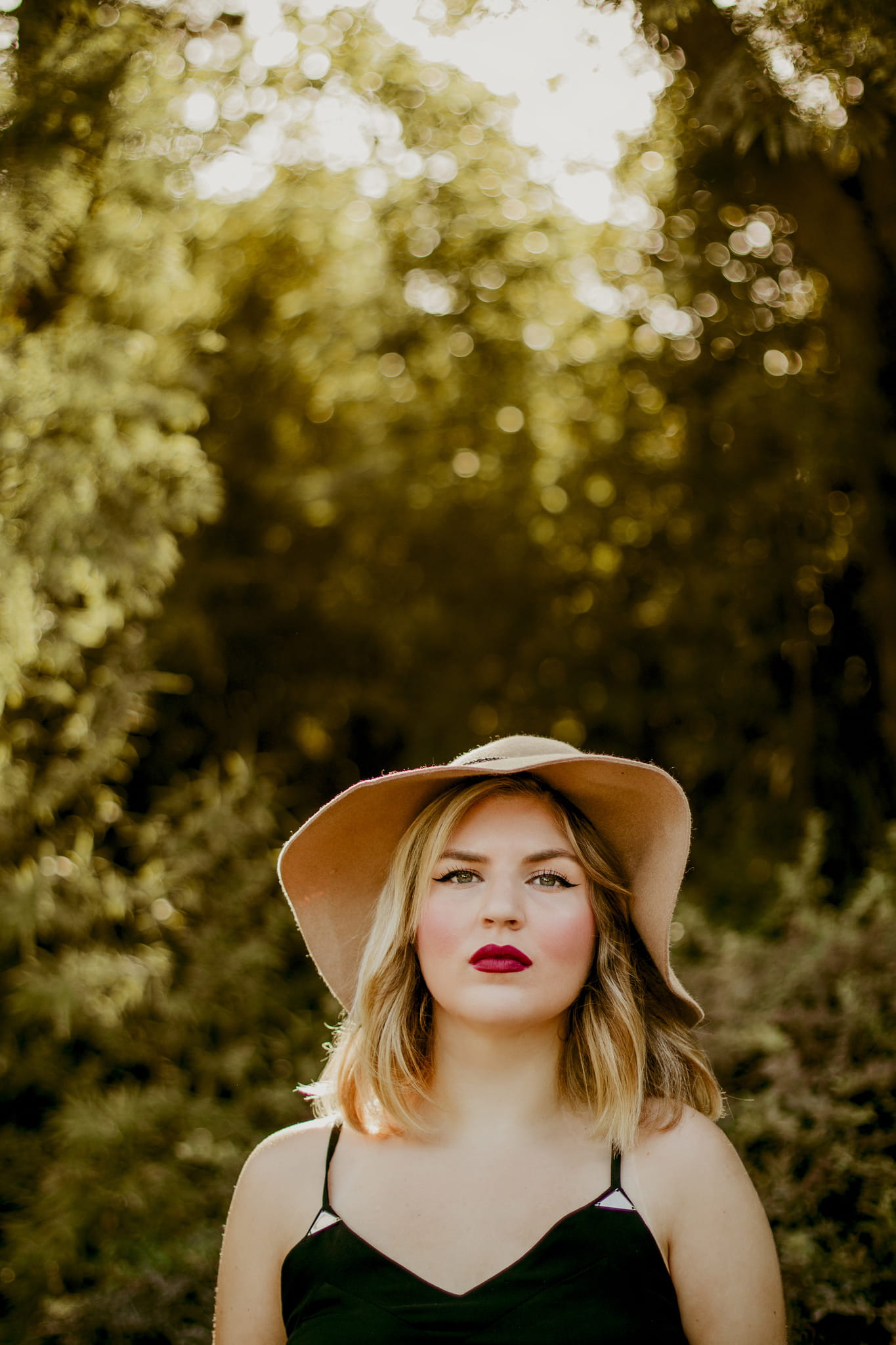blond, portrait, plant, young women, hair, standing, sunhat, real people, leisure activity, blonde, one person, woman, nature, 1080P, day, wearing, beautiful, Phone HD Wallpaper