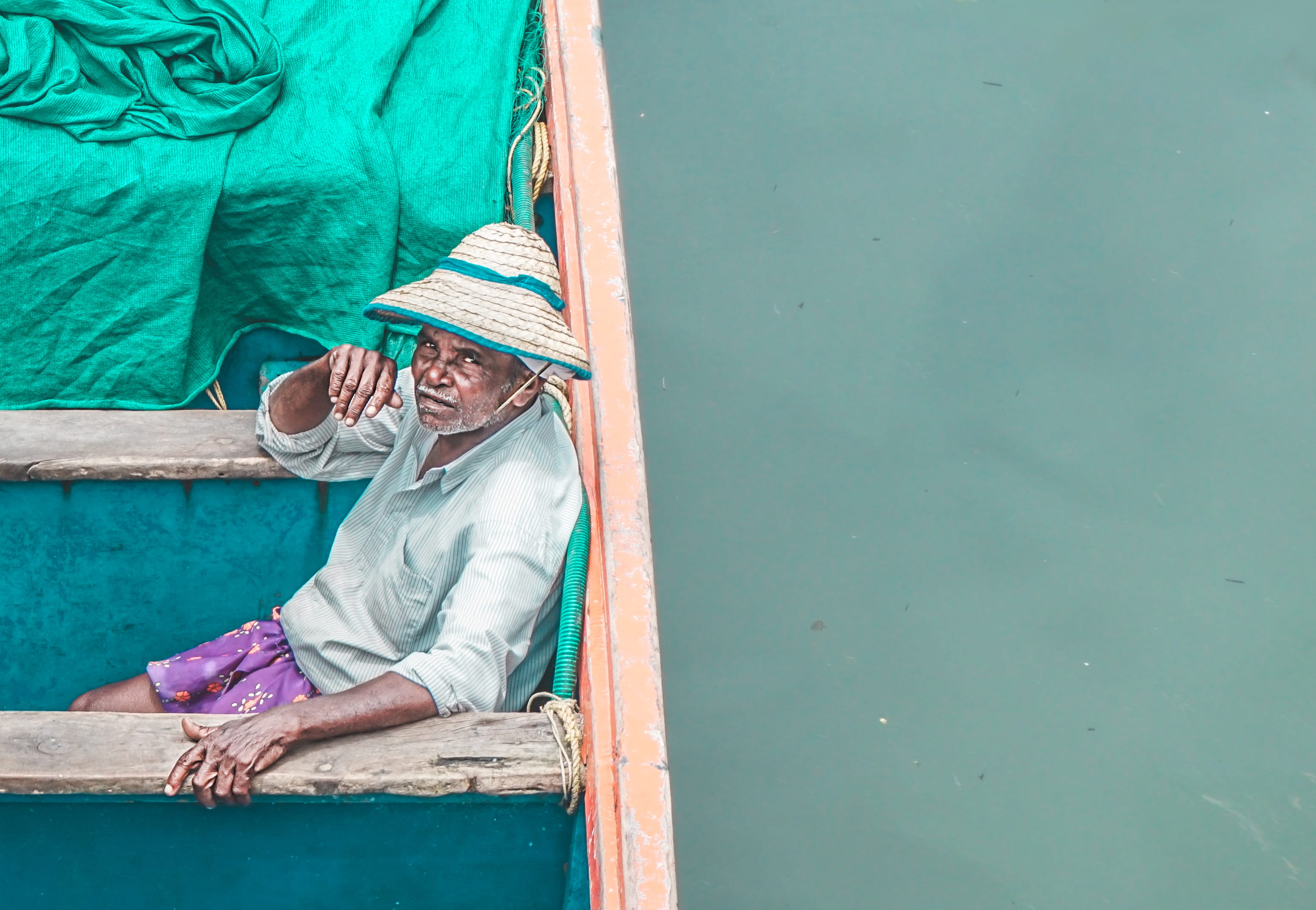 hat, clothing, 2K, men, wooden, people, looking, watercraft, casual clothing, day, man, smiling, wood, water, real people, white, boat, blue, wearing, HD Wallpaper