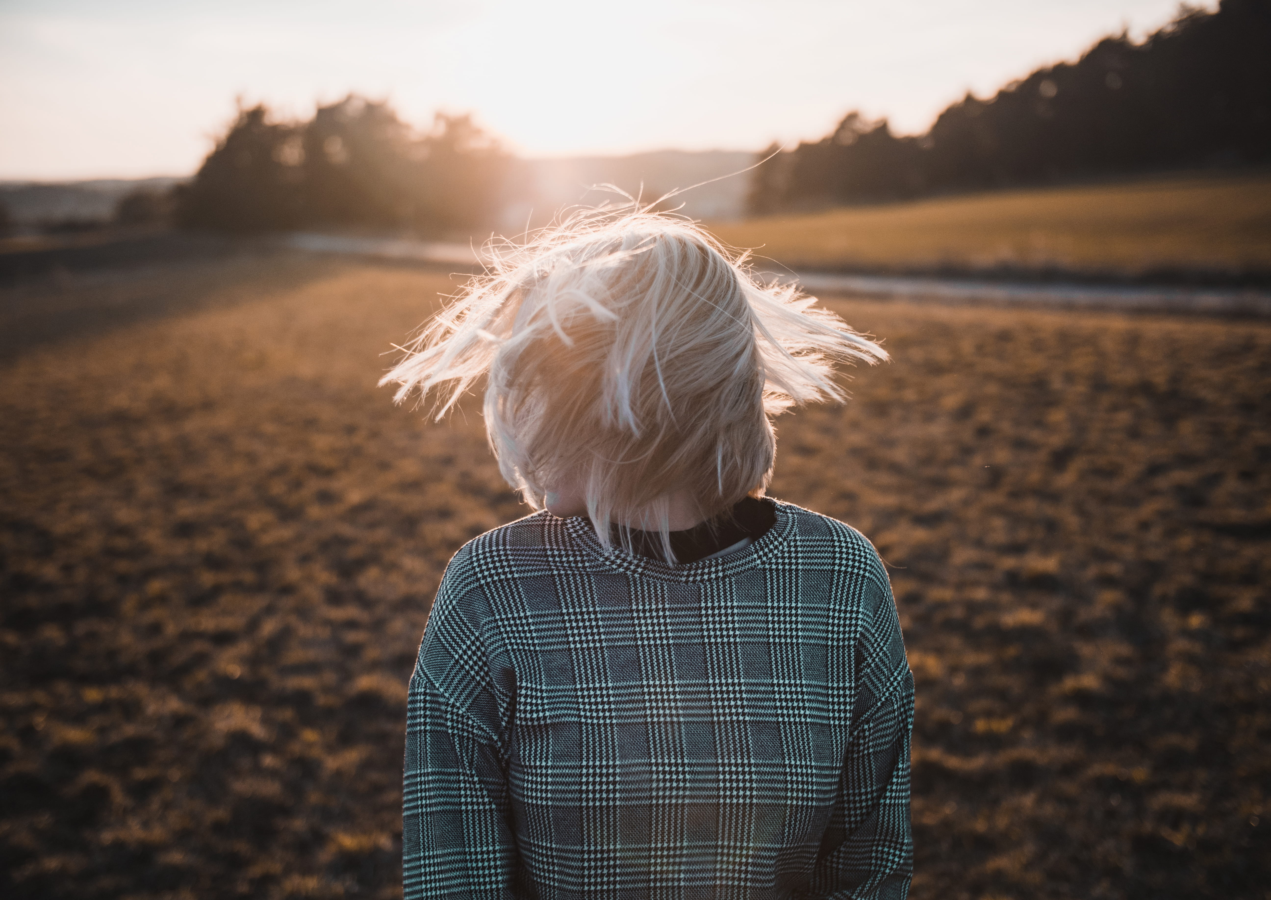 leisure activity, sunlight, motion, focus on foreground, photo, hair, outdoors, woman, casual clothing, waving, sunset, hidden face, close, bright, sky, HD Wallpaper