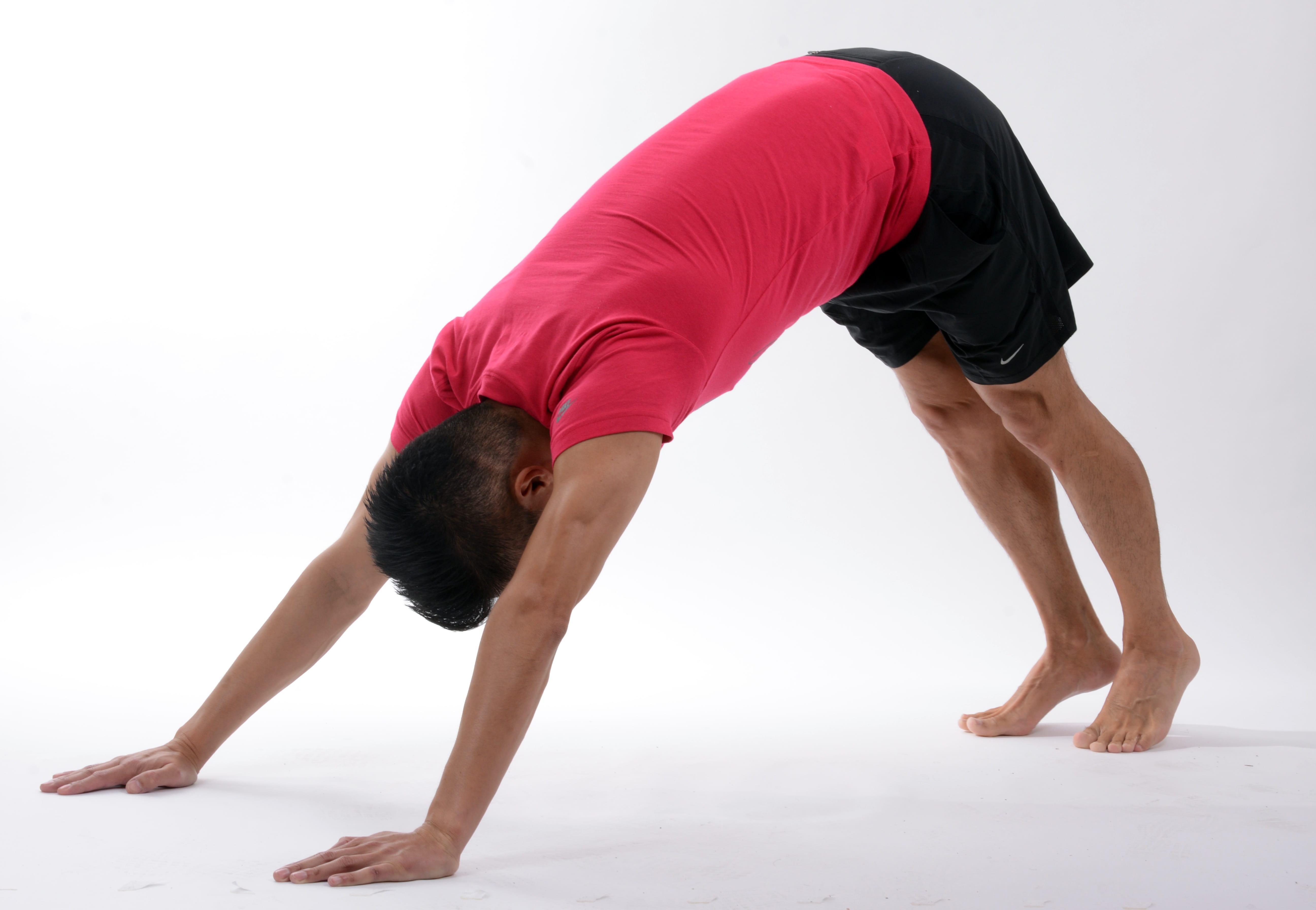 5K, healthy lifestyle, stretching, flexibility, barefoot, one person, bending over, bending, adult, exercising, person, sports clothing, body, fitness, HD Wallpaper
