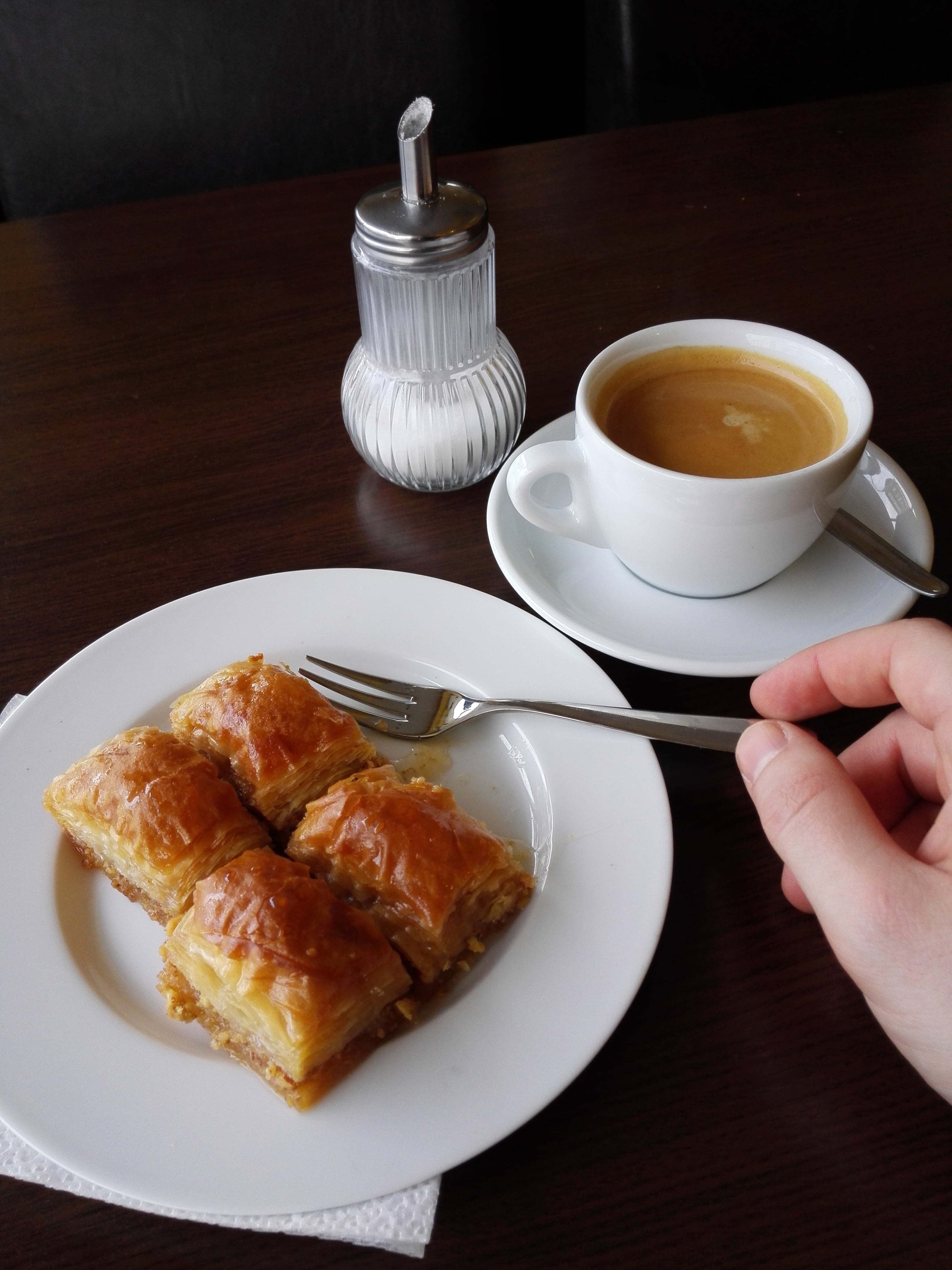 freshness, fork, silver, indoors, sugar, baked goods, cup, coffee - drink, sweetness, holding, sweet, delicious, human body part, plate, finger, saucer, Phone HD Wallpaper