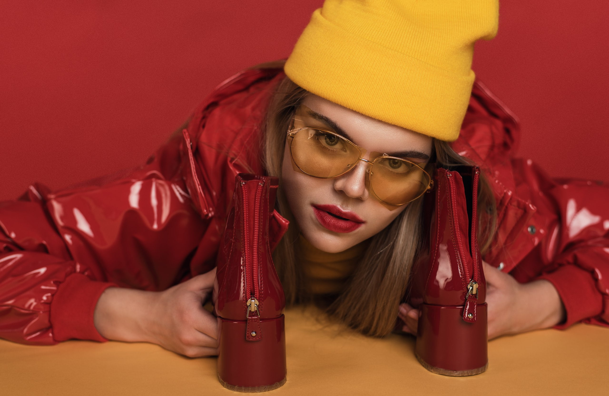 clothing, sitting, young women, emotion, beautiful woman, red lipstick, holding, women with glasses, one person, young adult, hand, frustration, glasses, HD Wallpaper