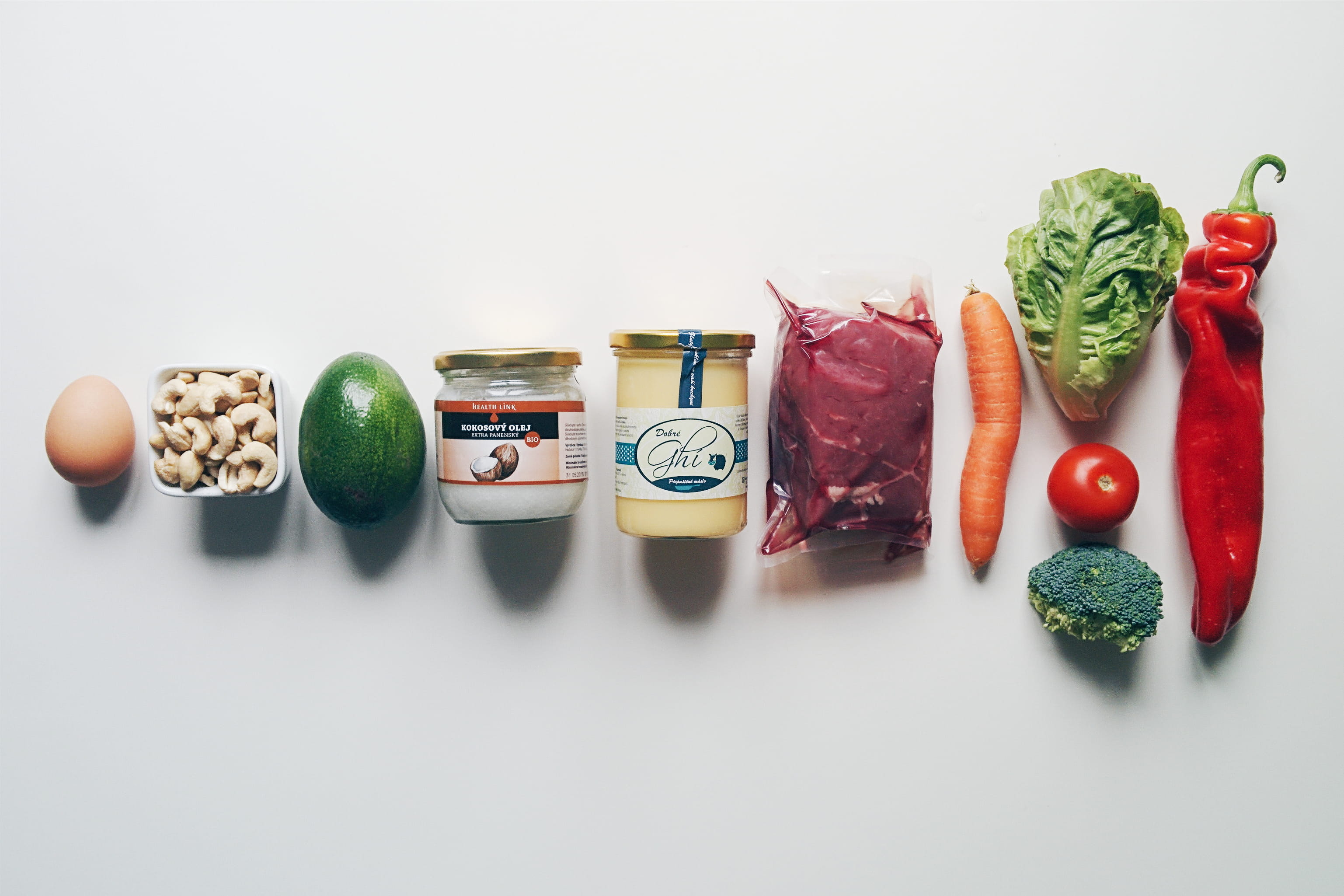 beef, coconut oil, white background, pepper, wellbeing, avocado, no people, vegetable, Healthy, freshness, 2K, studio shot, red, paleo, broccoli, variation, HD Wallpaper
