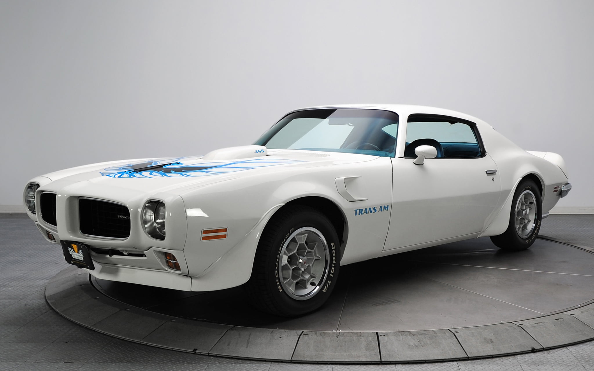 Pontiac, 1080P, racecar, land vehicle, transportation, mode of transportation, side view, still life, wealth, silver colored, stationary, coupe, toy, gray, HD Wallpaper