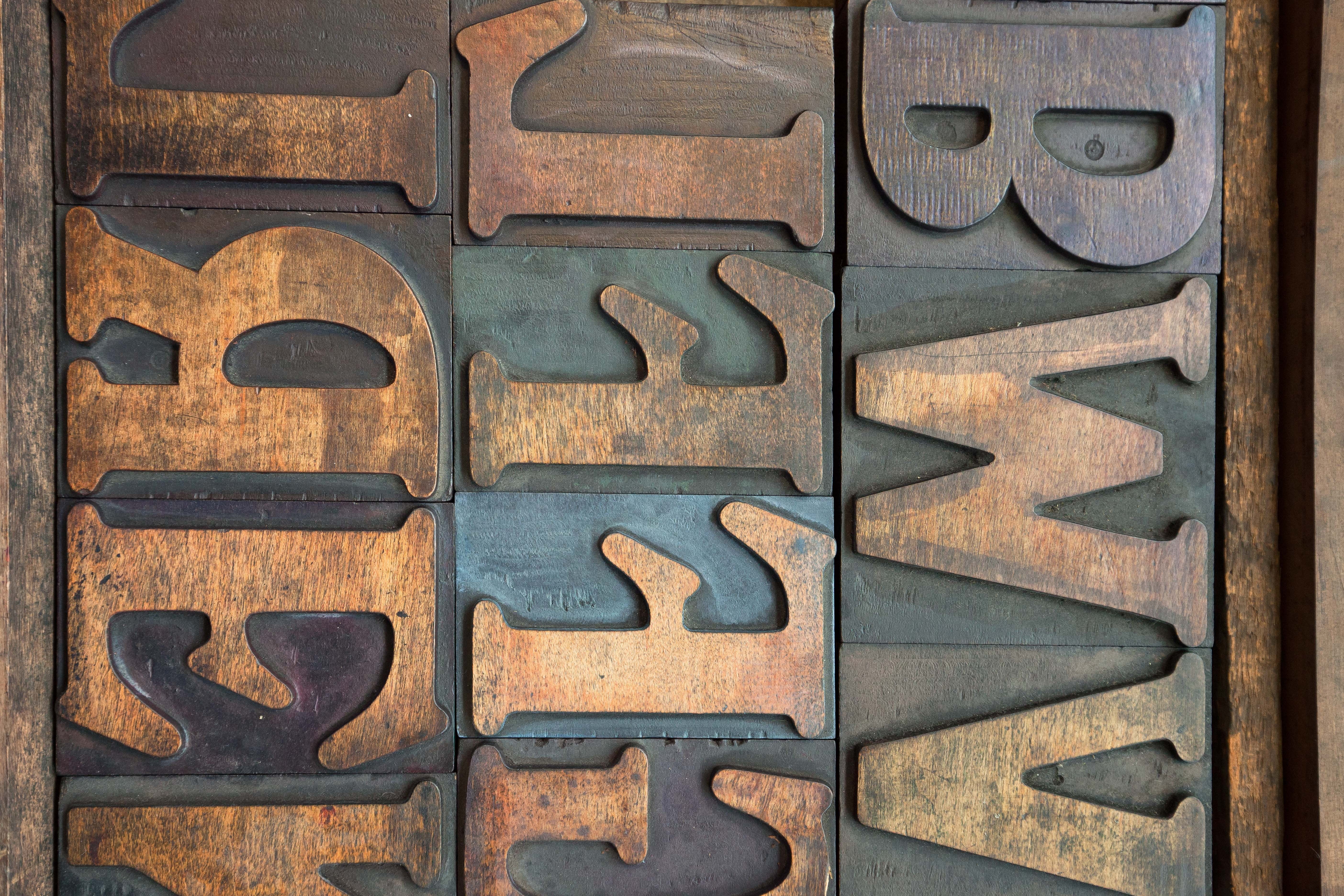 wall, bwv, letter, decor, serifs, close-up, wood - material, wooden alphabet letters, letters, art and craft, johannes gutenberg, no people, book printing, HD Wallpaper