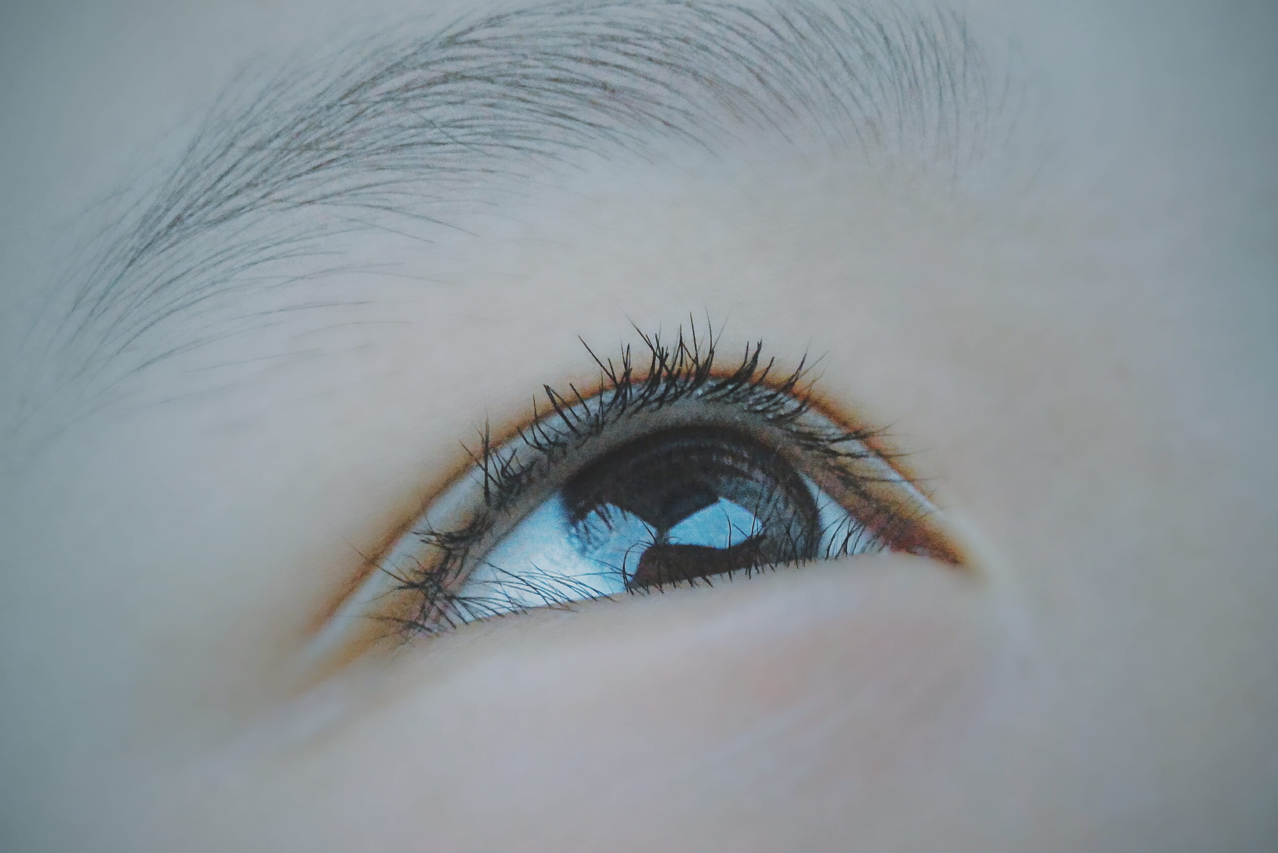 reflection, extreme close-up, eyebrow, beautiful woman, human face, 1080P, color, human eye, iris - eye, body part, eyelid, real people, eyelash, macro, HD Wallpaper