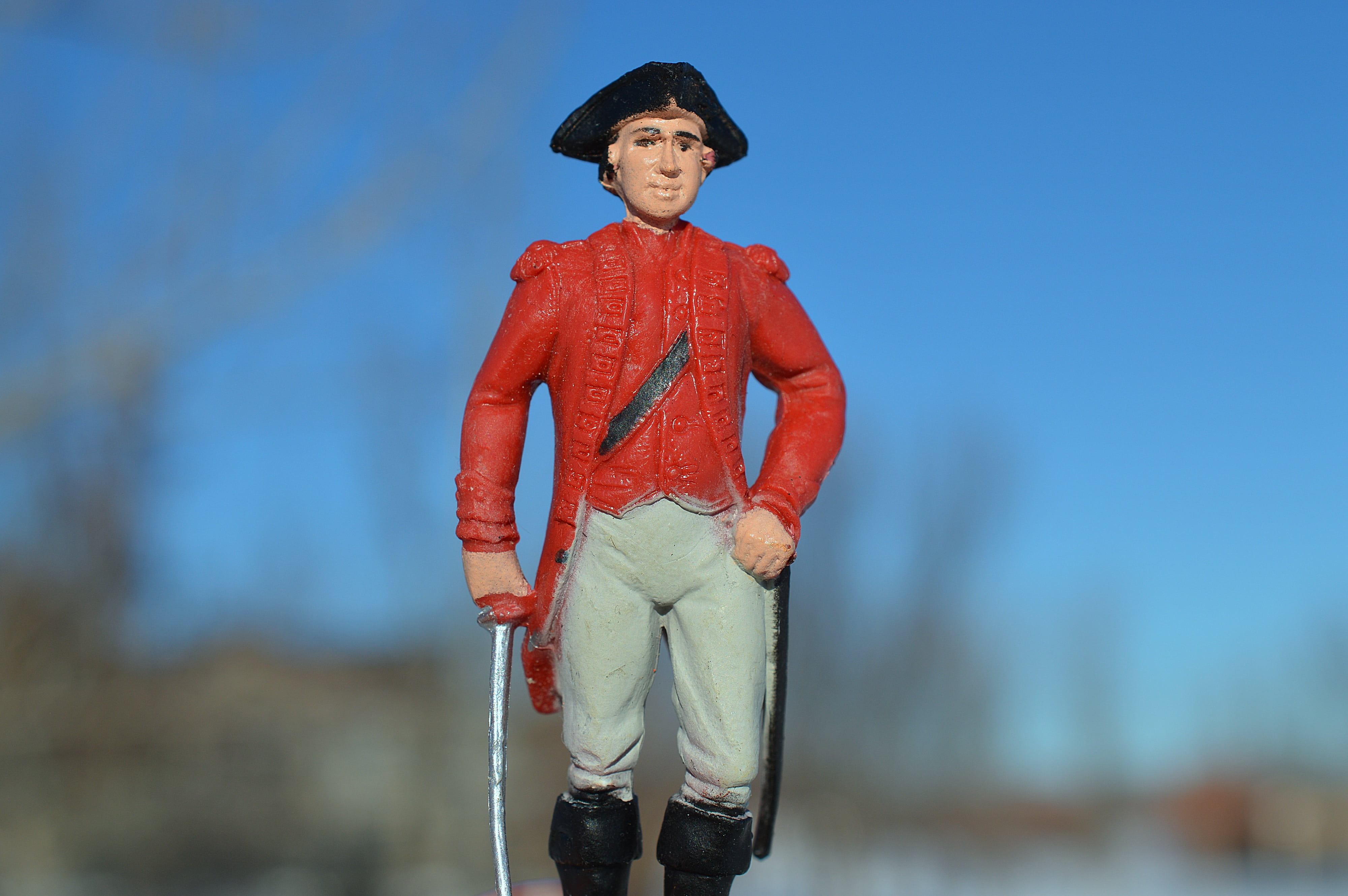 portrait, young adult, jeans, one person, red, front view, war, winter, uk, uniform, combat, 4K, nature, standing, great britain, outdoors, men, blue, HD Wallpaper