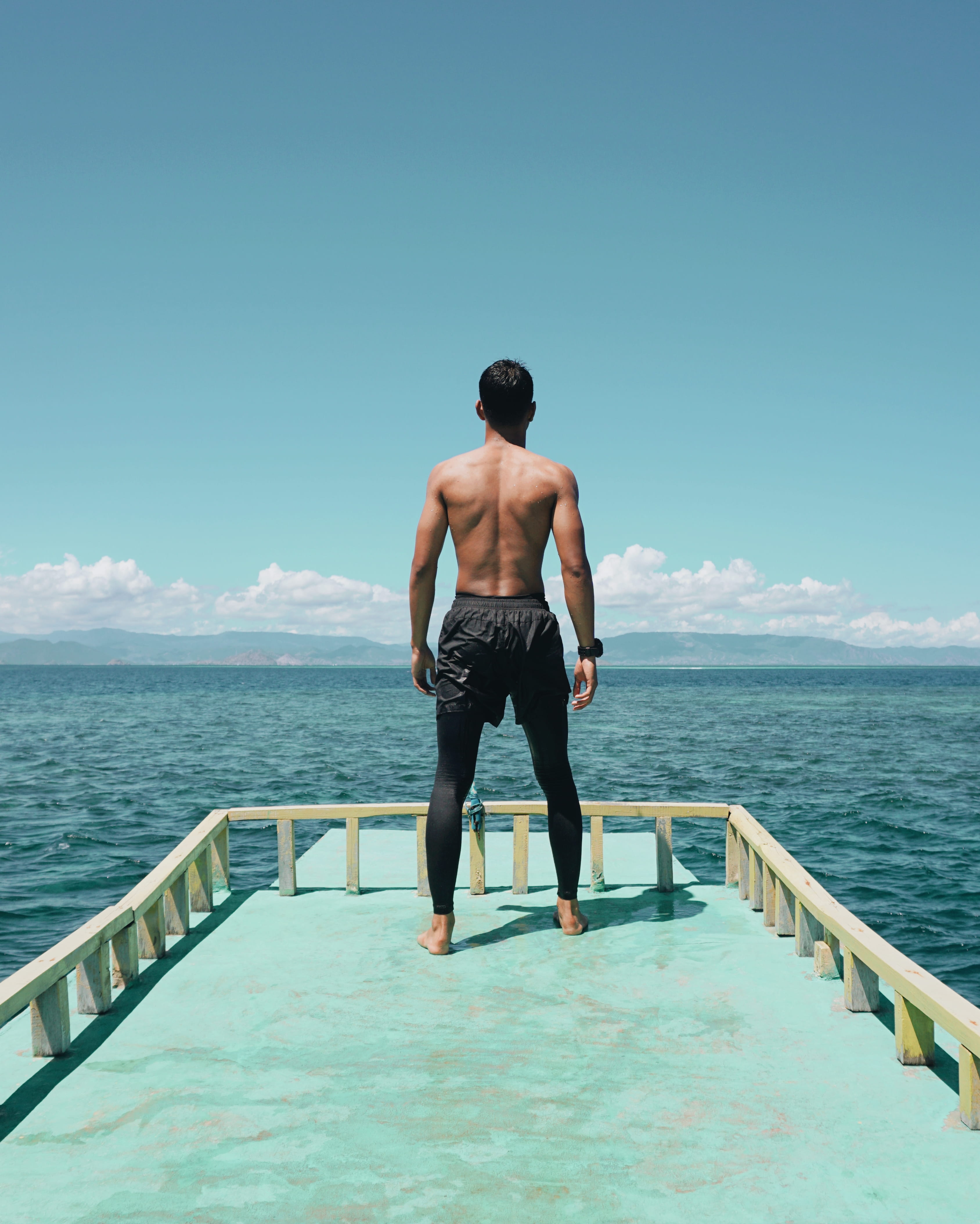 real people, apparel, banister, people, sea, skin, human, porch, sky, railing, back, deck, man, lifestyles, full length, 4K, young adult, horizon over water, Phone HD Wallpaper