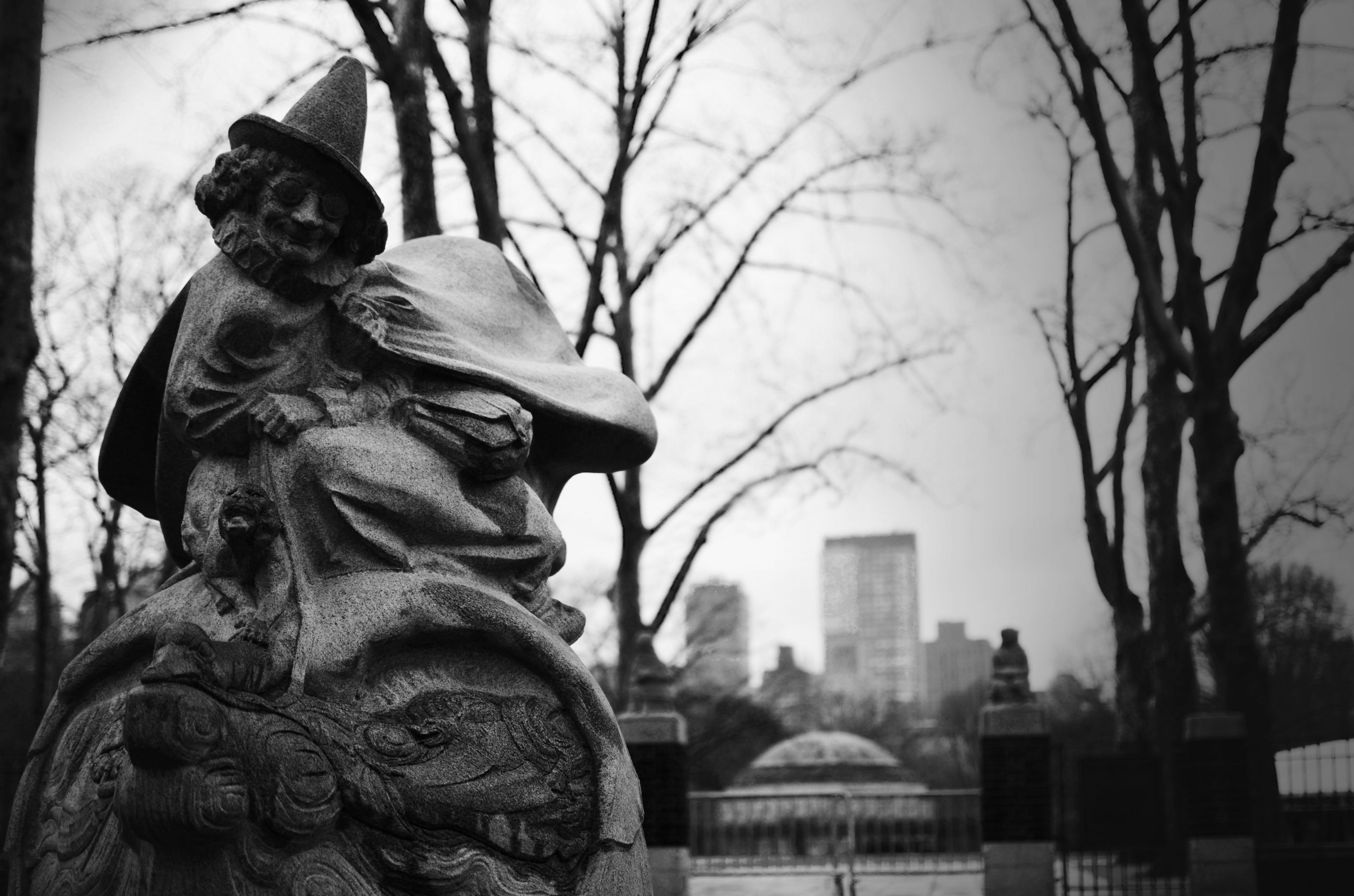 tree, historical, fall, sculpture, black, central park, trees, white, architecture, creativity, face, building exterior, nature, new, black and white, cityscape, HD Wallpaper