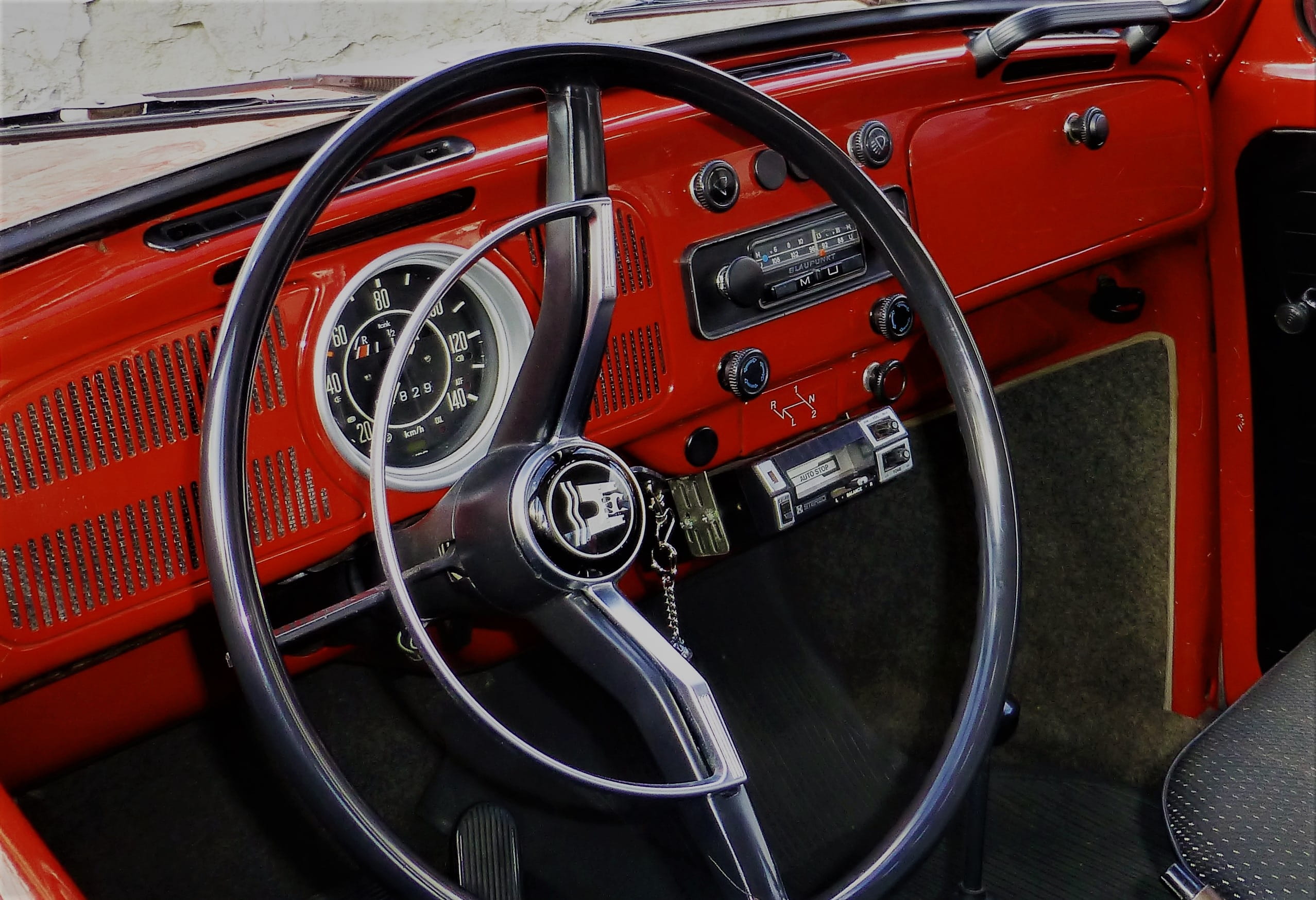 vw, metal, mode of transportation, old car, control, motor vehicle, classic, the glove compartment, Interior, pkw, horn, instrument panel, volkswagen, no people, HD Wallpaper