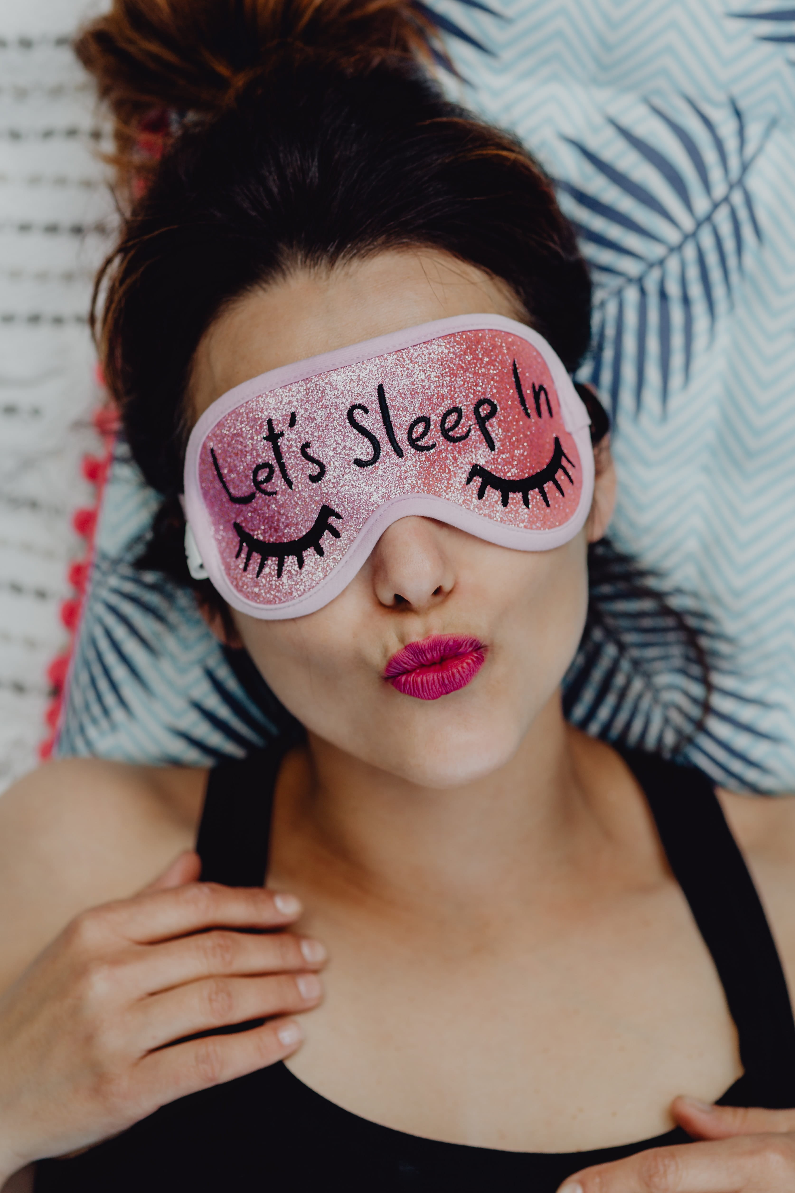 resting, woman, front view, headshot, brunette, view, calm, lifestyles, sleep, bedroon, funny, emotion, beautiful woman, bed, cute, communication, close-up, Phone HD Wallpaper