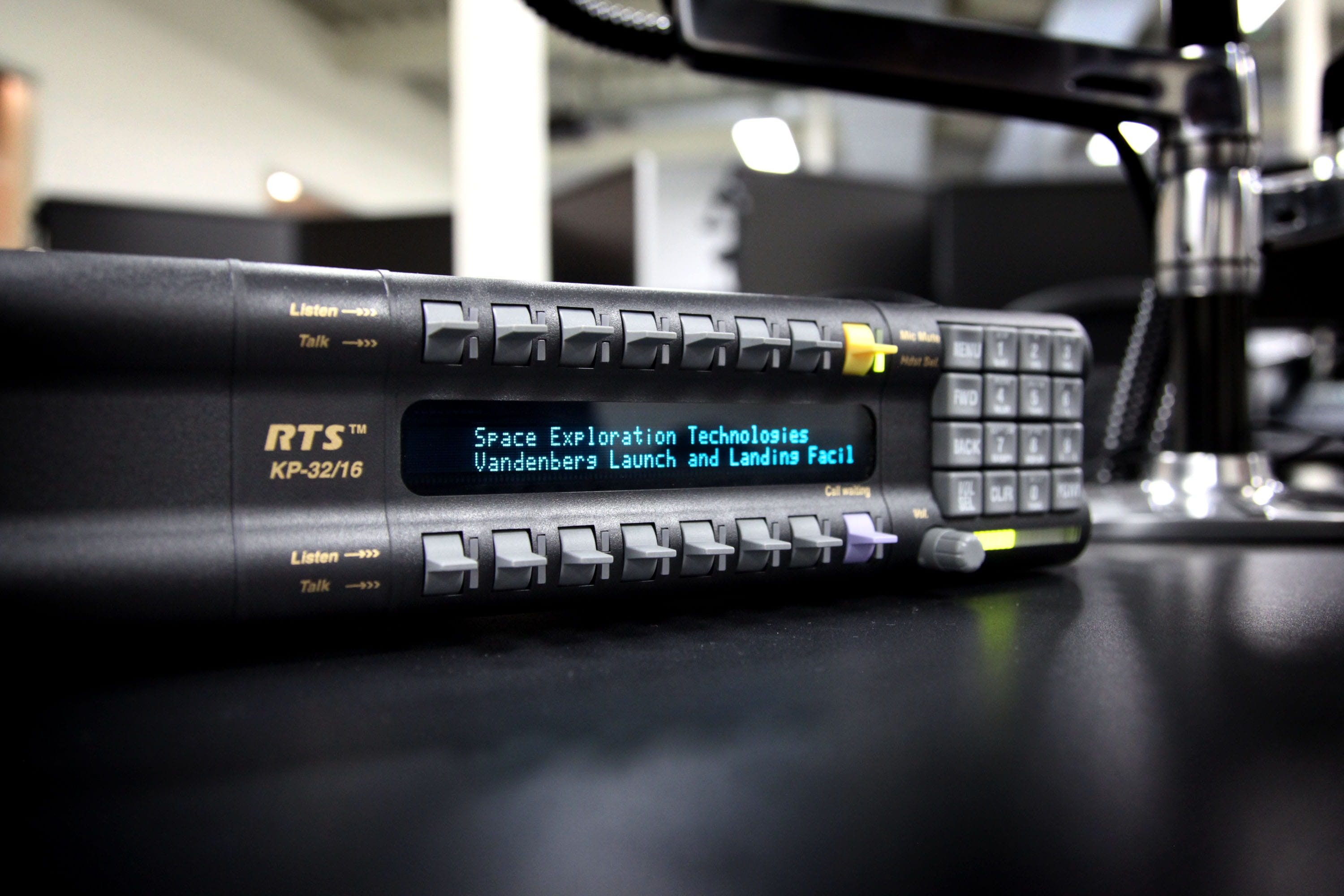 2K, computer network, technology, computers, number, controller, table, selective focus, close-up, rocket science, security, text, electronics, illuminated, HD Wallpaper