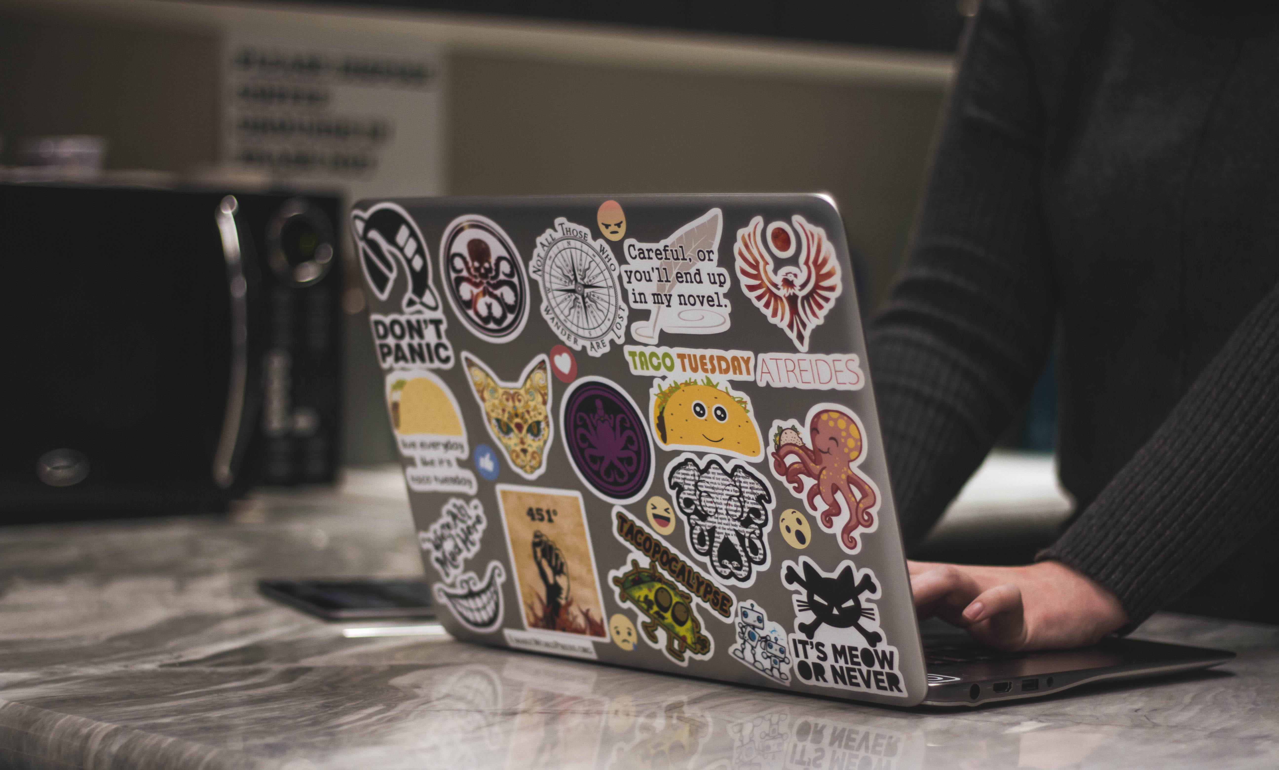 pattern, communication, design, long, using, person, work, lifestyles, counter, laptop, surfing, human body part, one person, human limb, table, human hand, HD Wallpaper