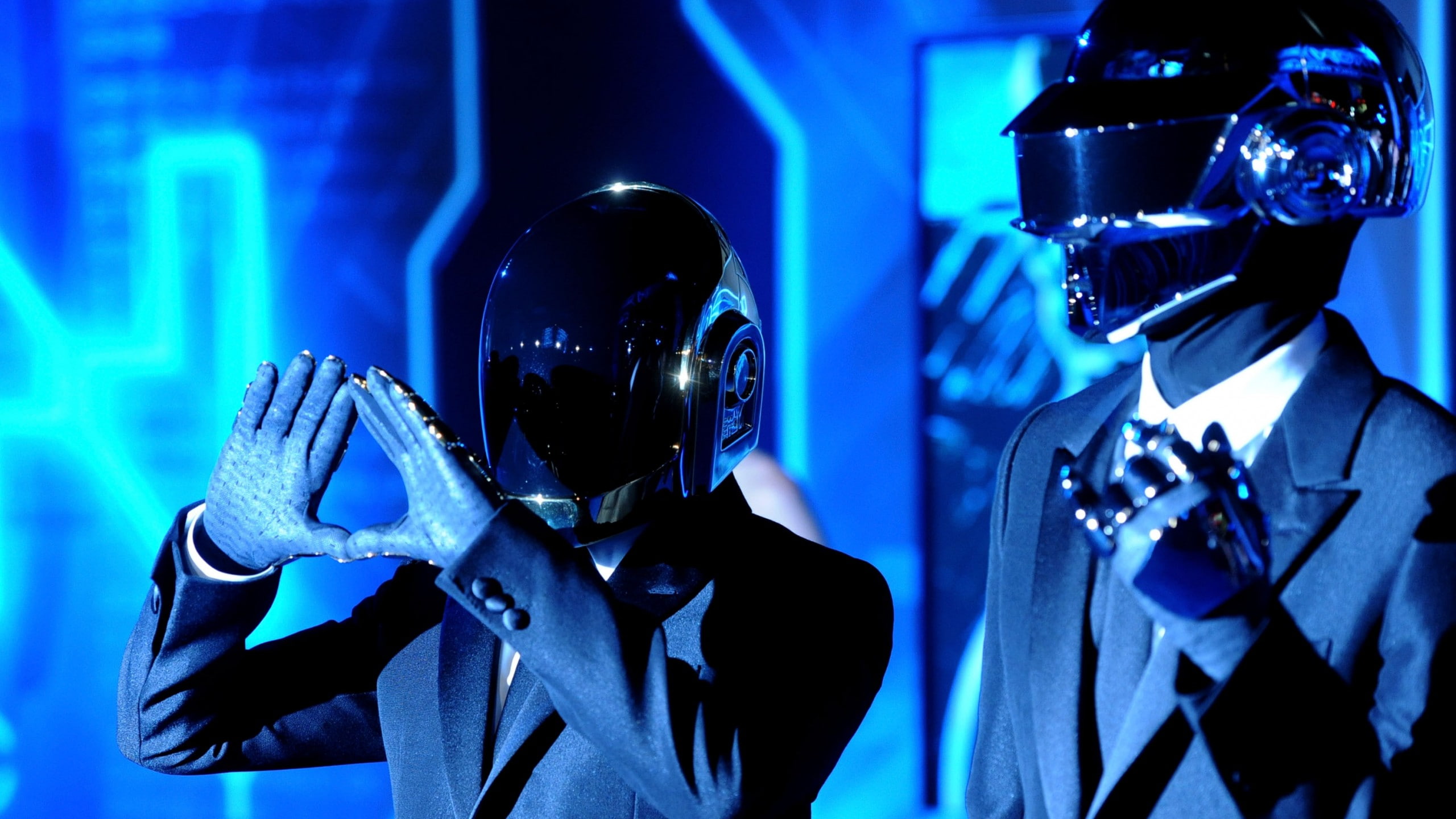 Thomas Bangalter, wearing, person, Top music artist and bands, Guy-Manuel de Homem-Christo, helmet, suit, Daft Punk, set, formal, electronic, 2K, HD Wallpaper