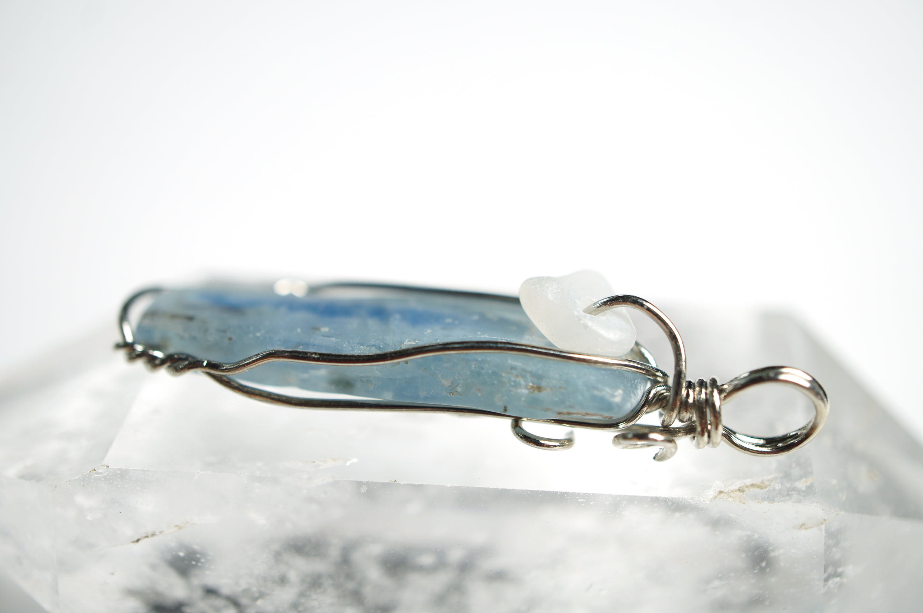 handmade, silver colored, gemstone, amulet, studio shot, no people, still life, water, blue, indoors, jewel, pendant, drop, wrap, jewelry, gem, stone, 2K, HD Wallpaper
