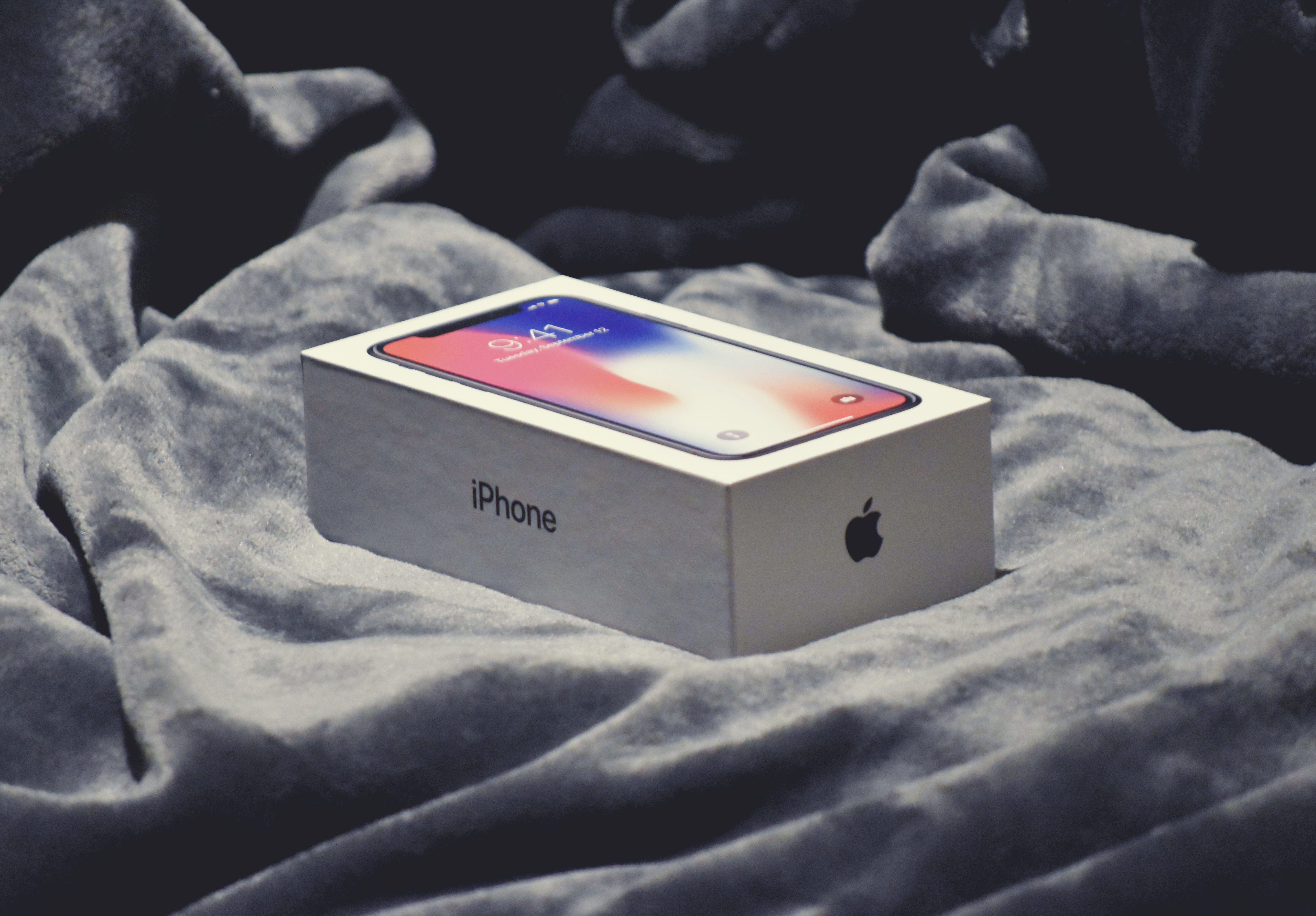 space, phone, domestic room, connection, textile, new, x, wireless technology, digital display, education, no people, 5K, gray, communication, mobile phone, HD Wallpaper
