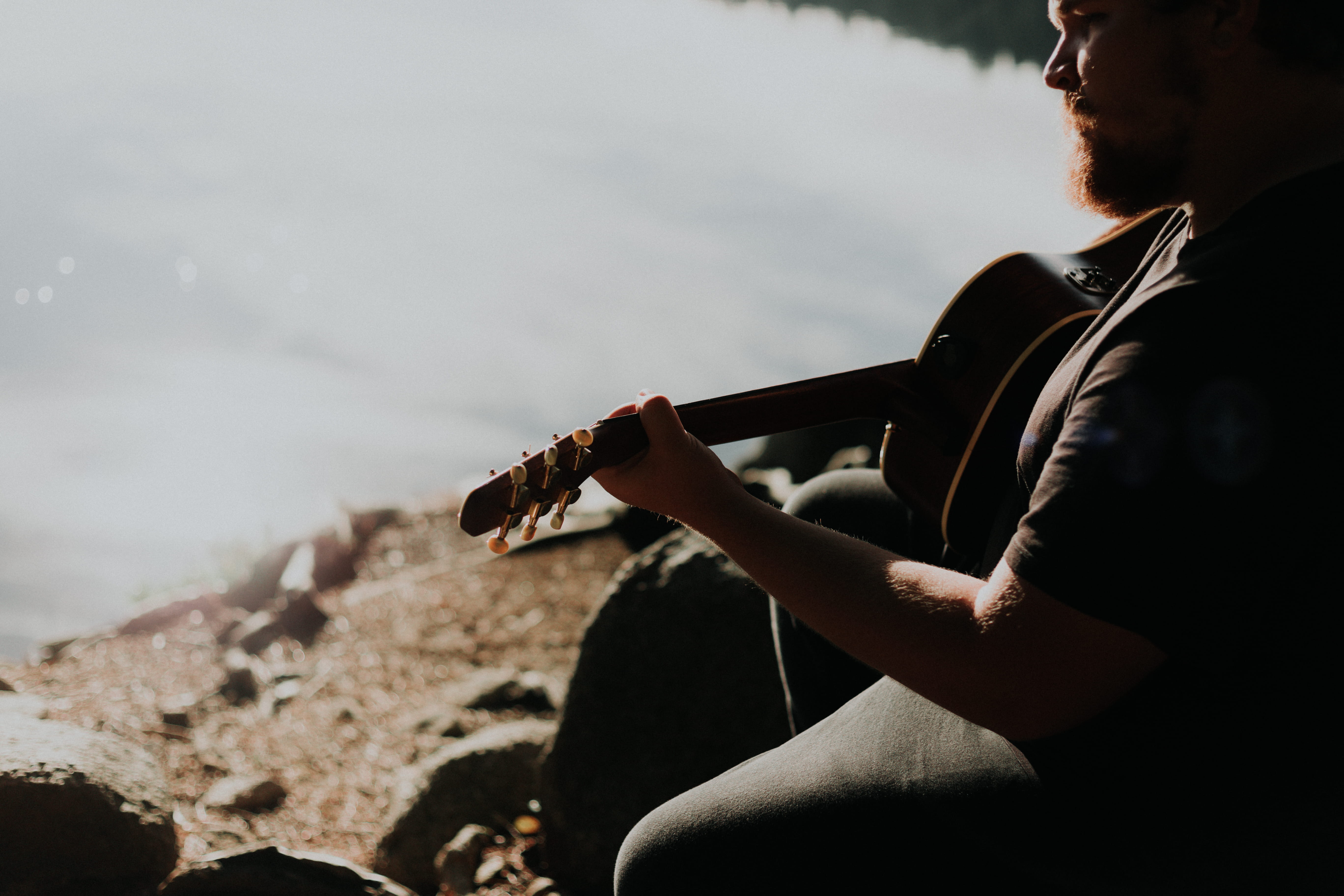 rock - object, day, musician, worship, silhouette, solid, leisure activity, holding, beach, clothing, nature, 5K, water, plucking an instrument, adventure, HD Wallpaper