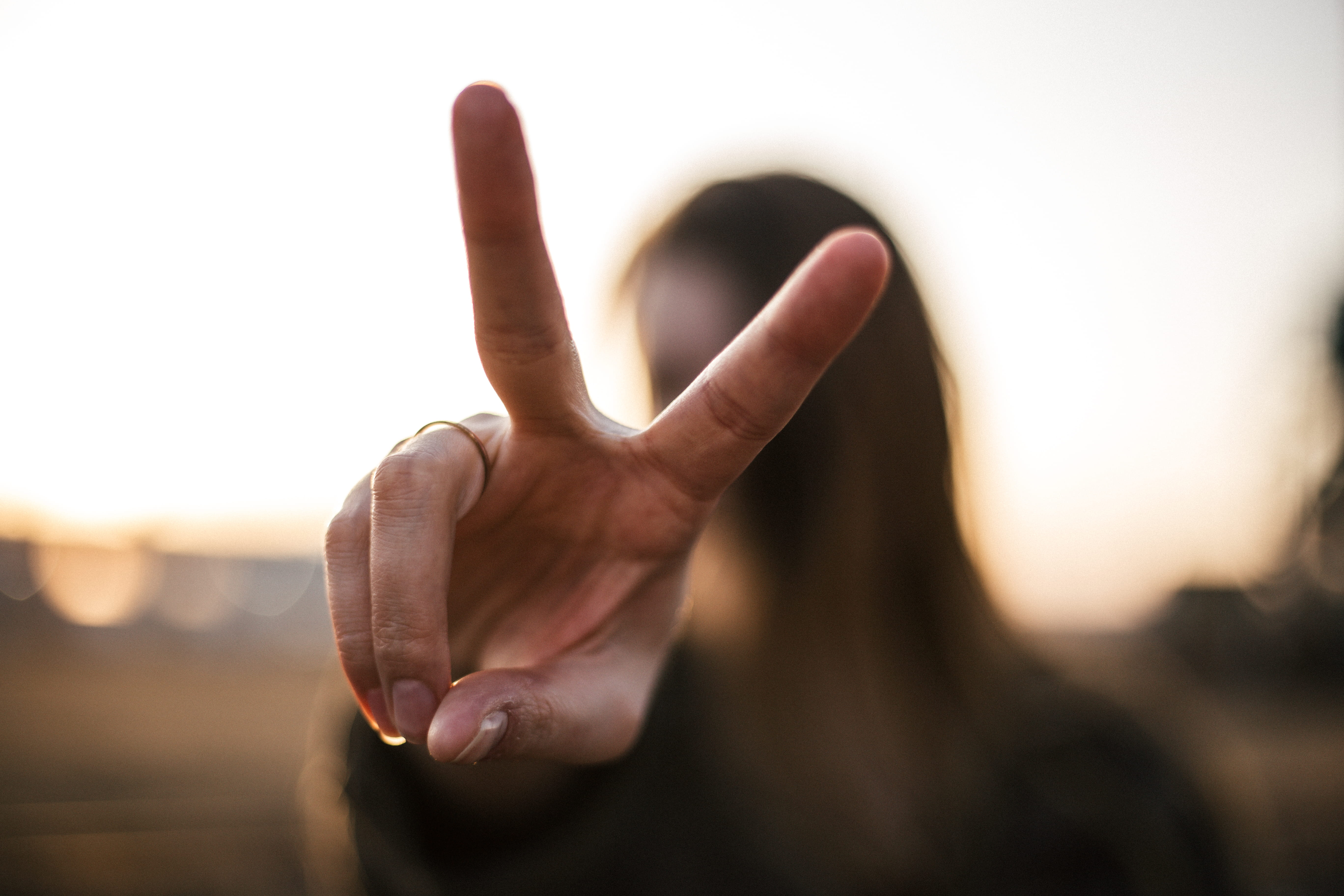 selective, focus, human Hand, tilt shift lens, sunset, human limb, women, s, gesturing, adults only, woman, positive emotion, finger, thumb, selective focus, HD Wallpaper