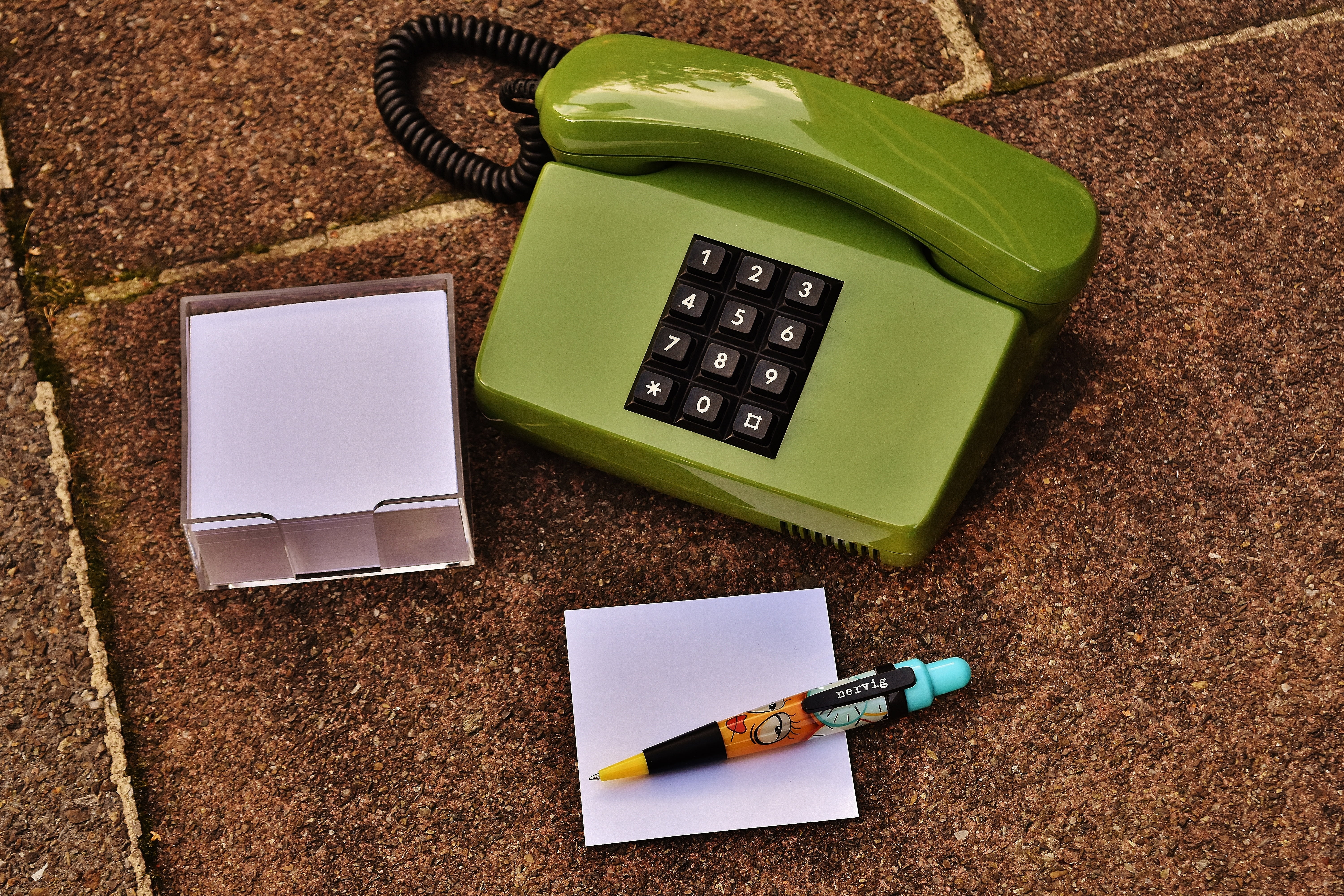 connection, directly above, pen, green color, blank, business, high angle view, no people, communication, 5K, adhesive note, technology, phone, mobile phone, HD Wallpaper