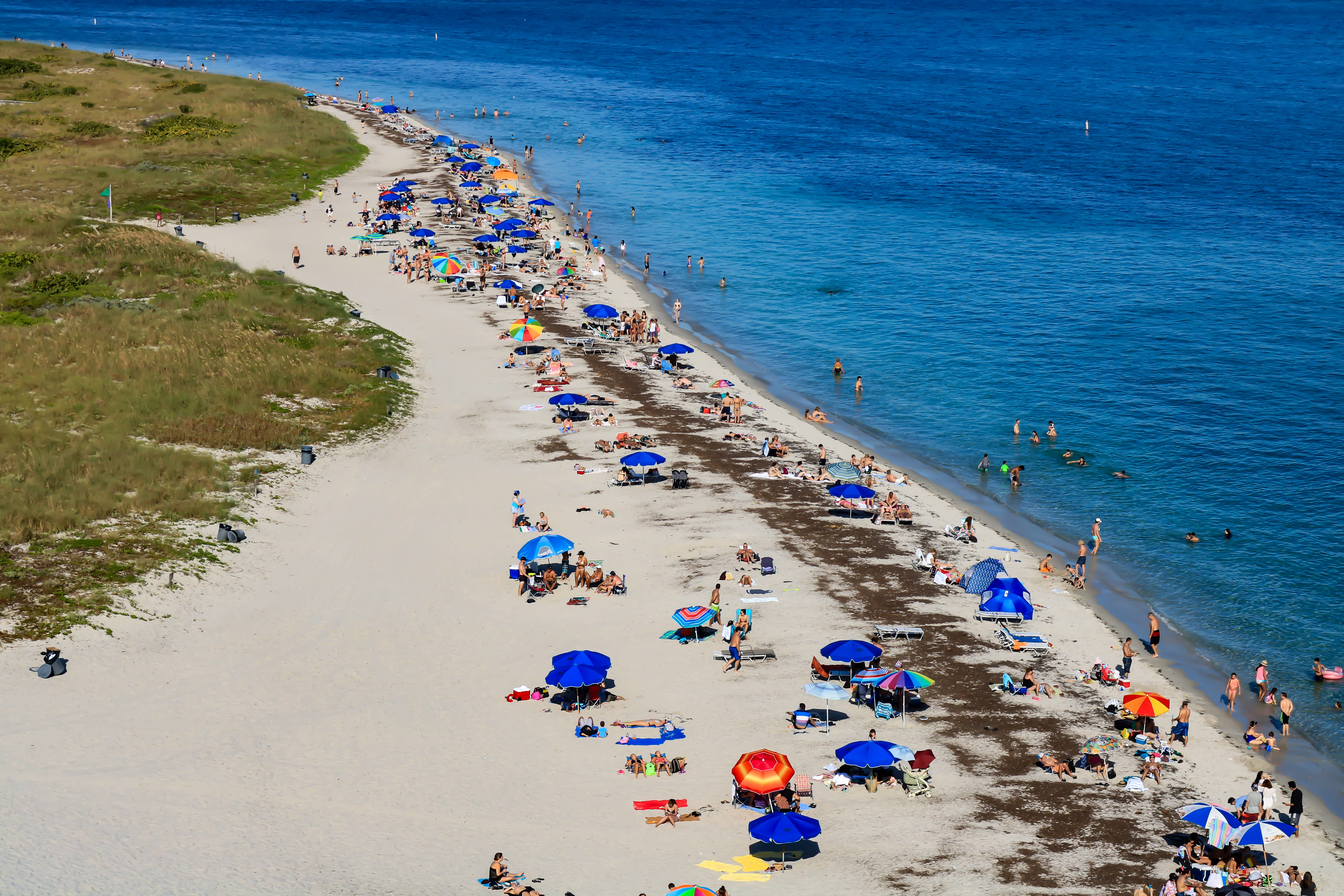 real people, leisure activity, biscayne, lifestyles, vacations, 5K, trip, aerial, holiday, sand, beach, high angle view, group of people, weekend activities, HD Wallpaper