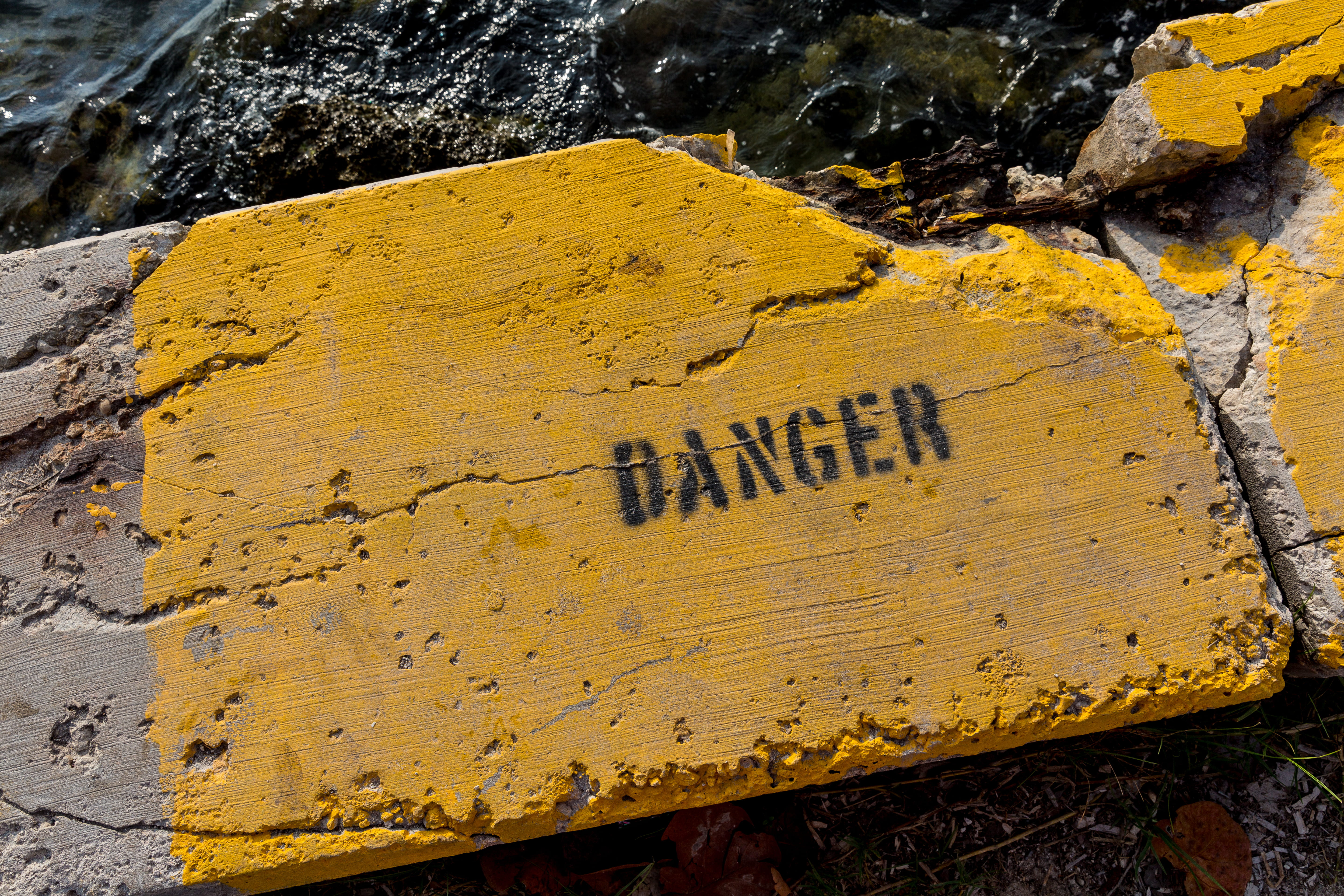 key biscayne, close-up, united states, danger, communication, day, no people, outdoors, nature, ciment, script, plant, 5K, textured, built structure, rock, HD Wallpaper