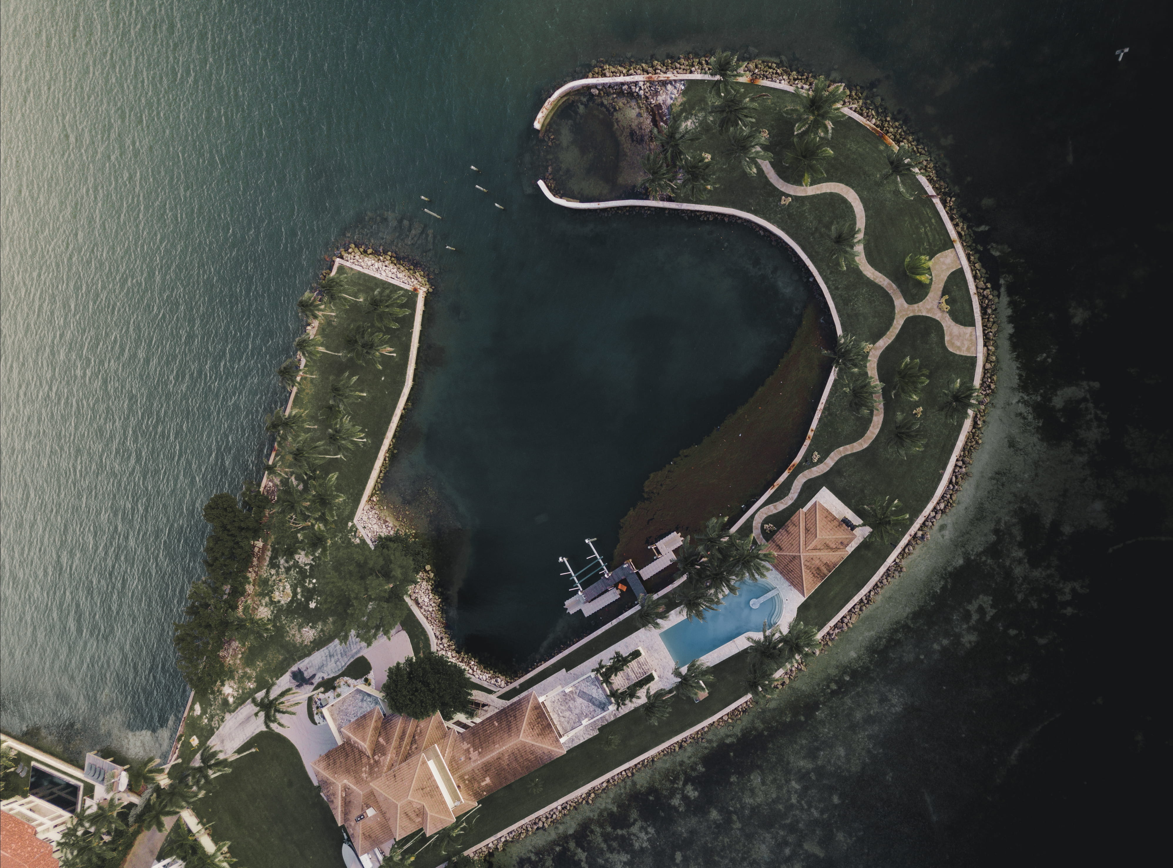 harbor, isle, island, tree, photography, no people, building exterior, pool, view, high angle view, beauty in nature, building, day, cove, garden, travel, HD Wallpaper