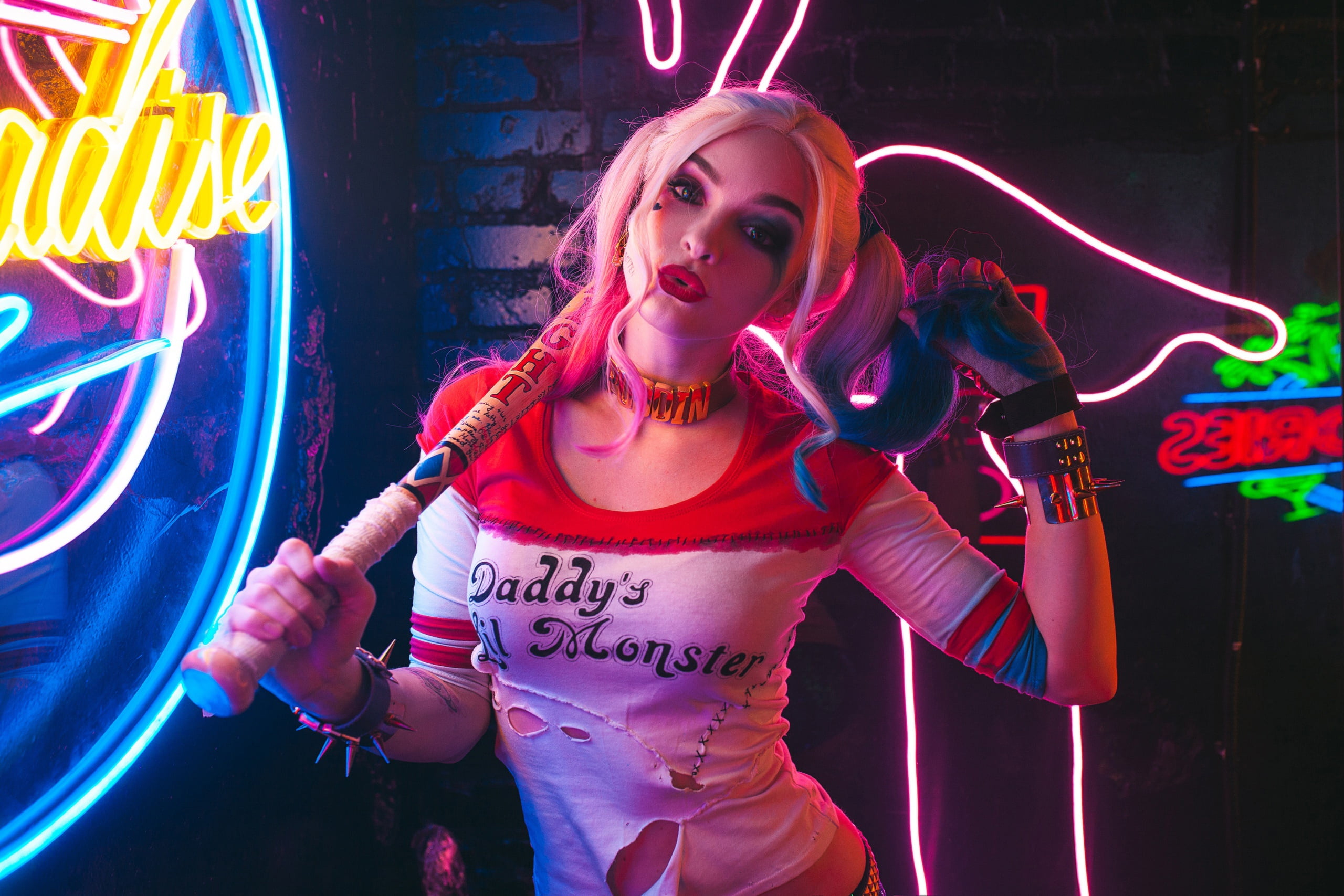 girl, Sergey Rodichkin, baseball bat, pose, 2K, neon, cosplay, Harley Quinn, HD Wallpaper