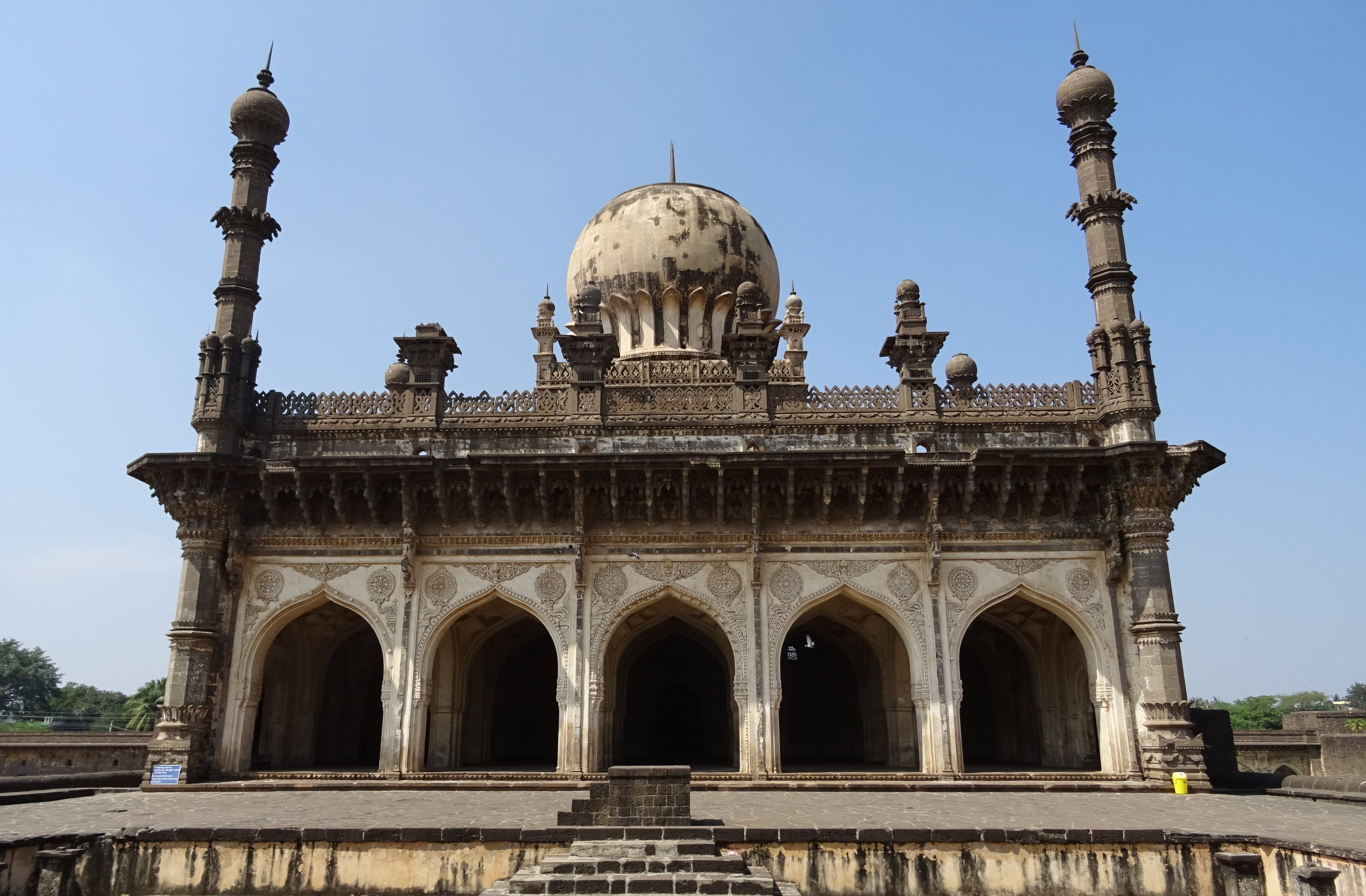 history, historic, sky, 2K, city, destination, india, the past, landmark, arch, ibrahim roza, no people, karnataka, famous, ibrahim rauza, architecture, HD Wallpaper