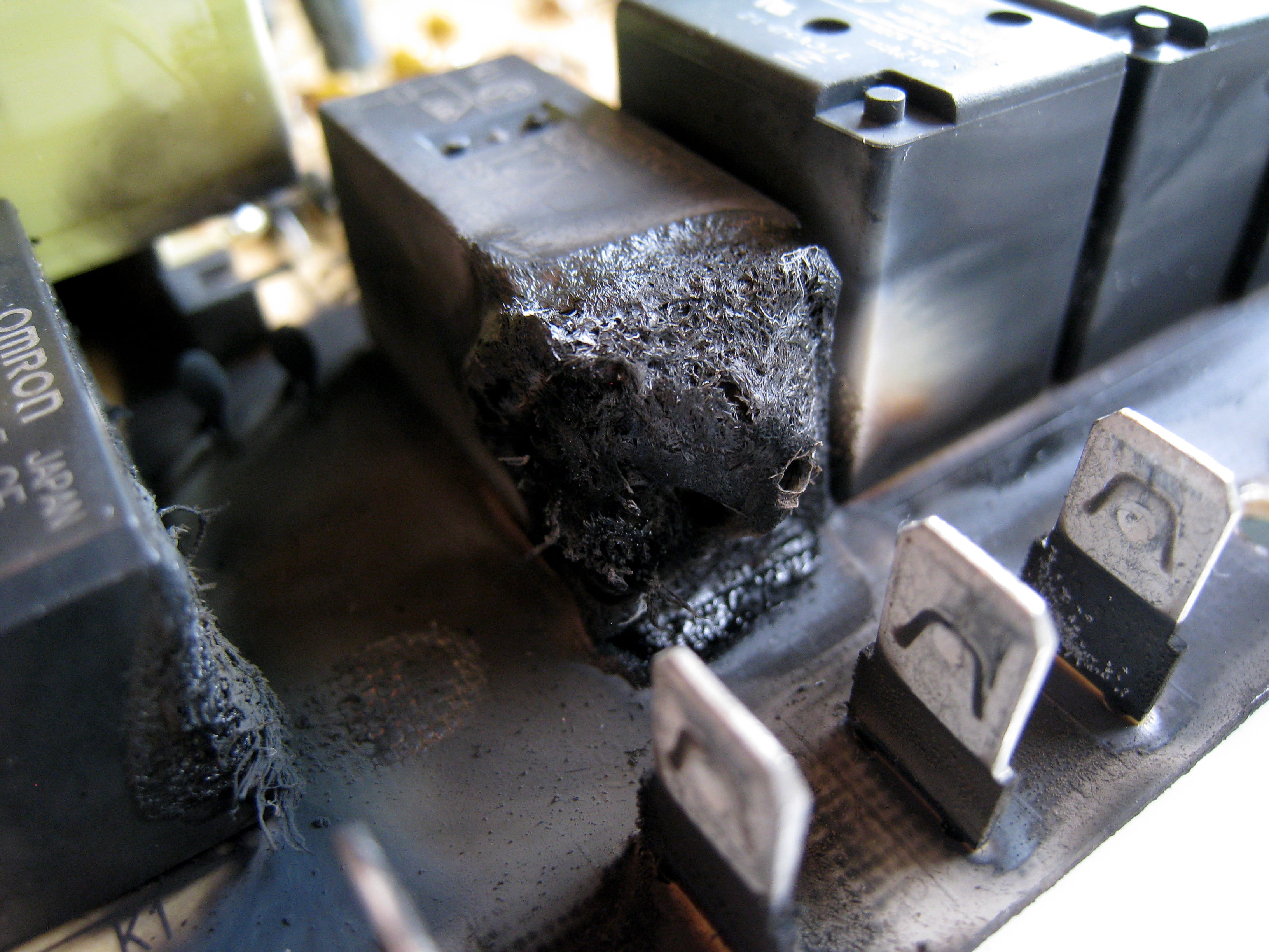 damaged, work tool, old, relay, metal industry, old electronics, factory, industry, selective focus, burnt, electromechanical relay, equipment, fire, fried, HD Wallpaper