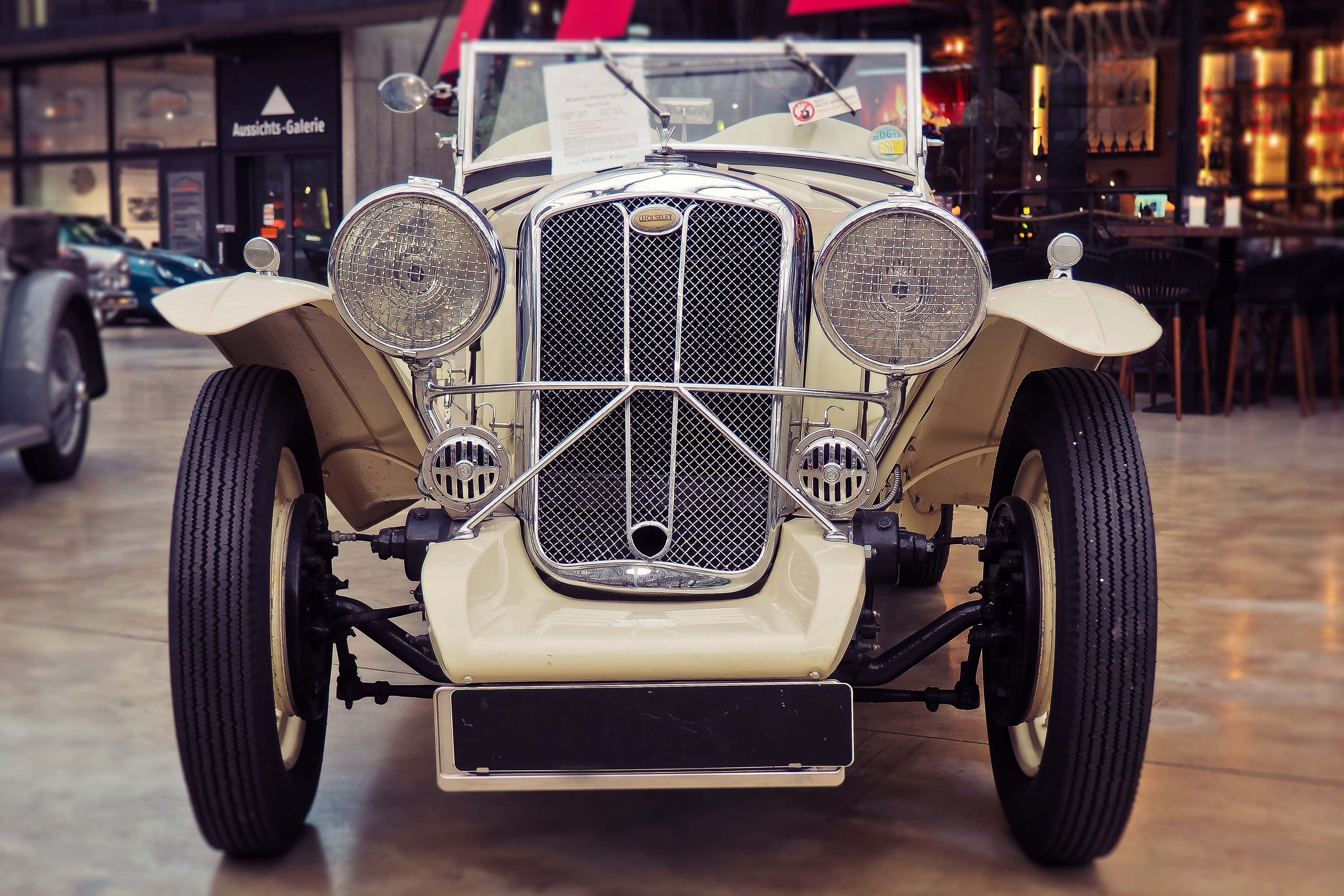 united kingdom, old car, city, car, elegant, rarity, vintage, focus on foreground, reflection, day, motor vehicle, oldtimer, architecture, vehicle, outdoors, HD Wallpaper
