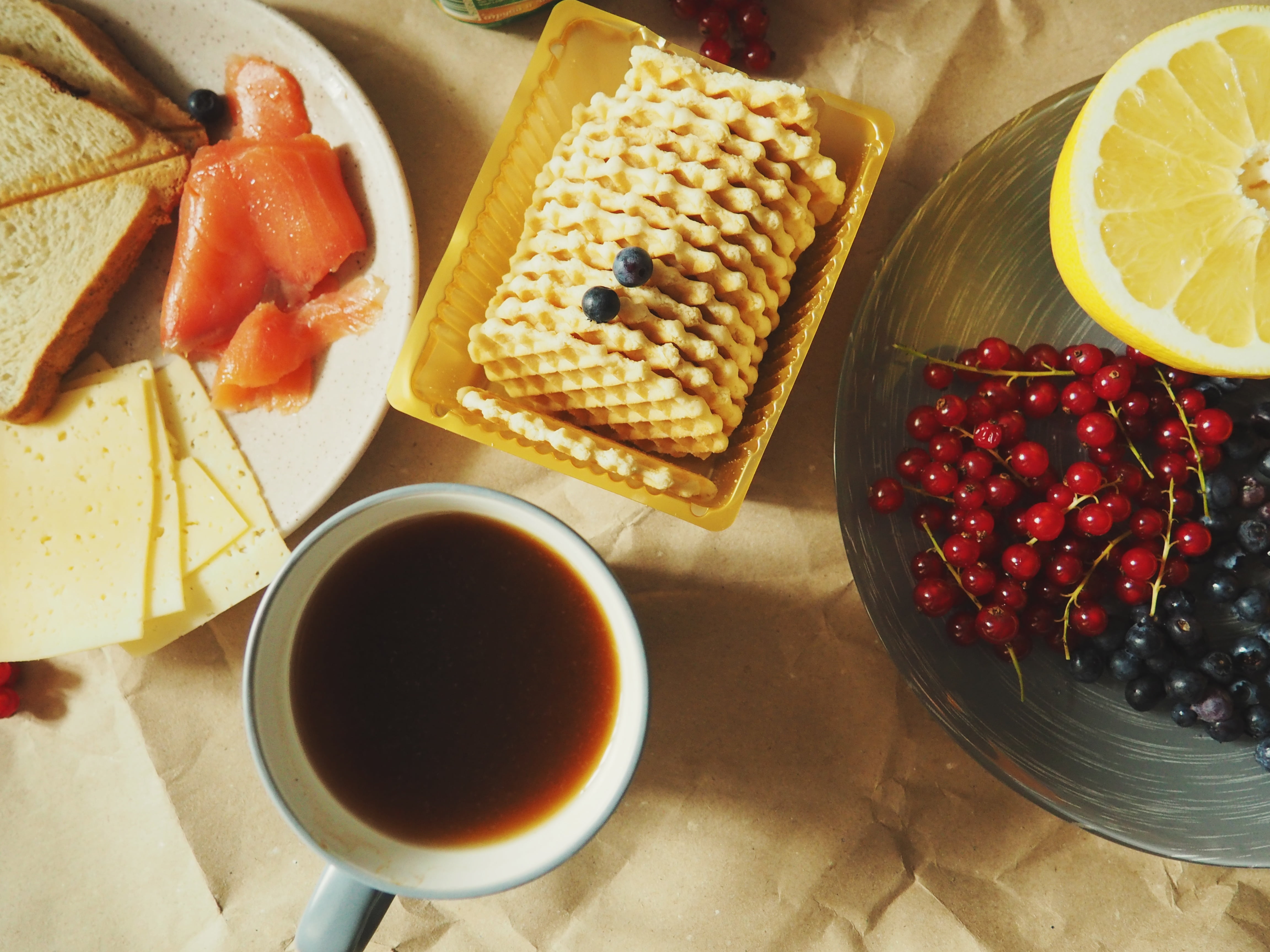 coffee, dessert, ripe, red currants, drink, wood - Material, citrus fruit, food, sweet, appetizer, wafer, useful, 4K, waffle, nutrition, healthy eating, HD Wallpaper