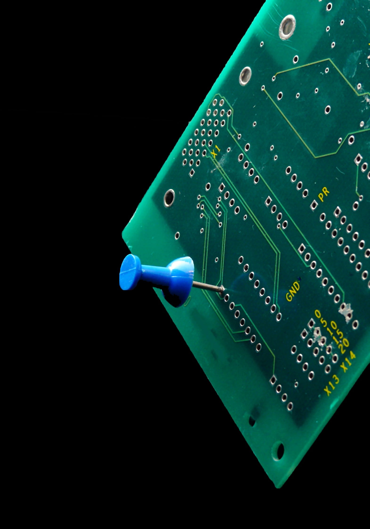 riser board, science, conductors, digital, solder joint, electricity, studio shot, electronics, indoors, electronics industry, computer chip, green color, Phone HD Wallpaper