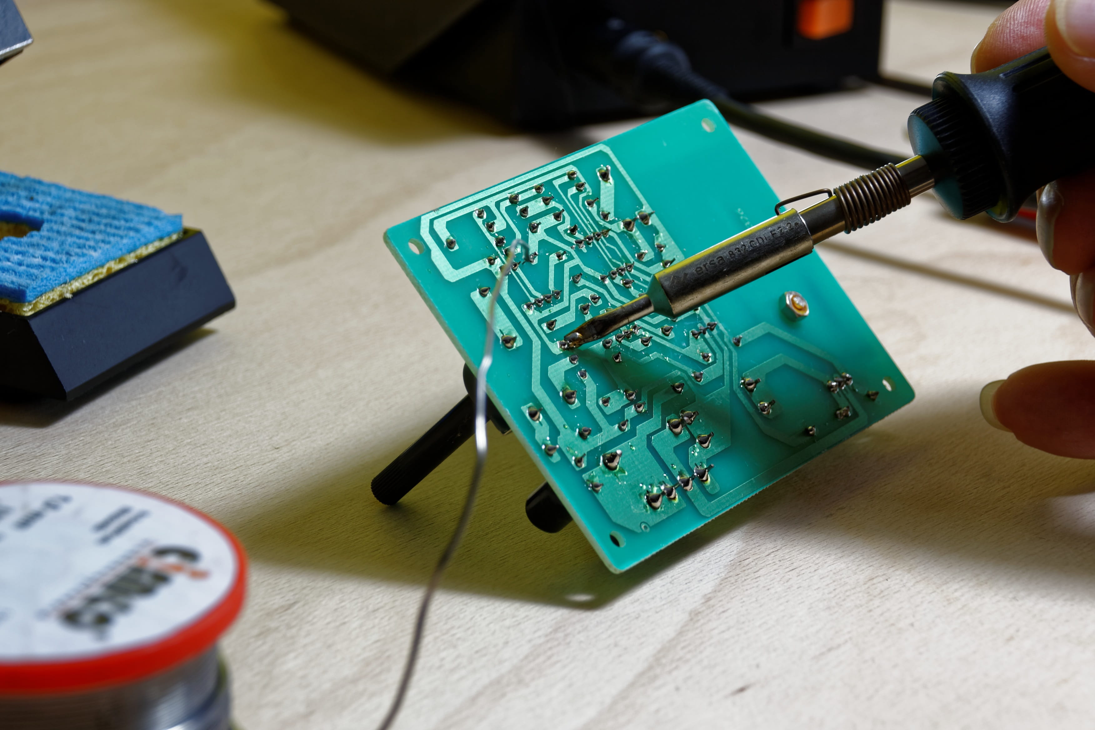 technology, human body part, circuit board, close-up, holding, complexity, soldering station, equipment, one person, 2K, tin, circuit, rod, trace, working, HD Wallpaper