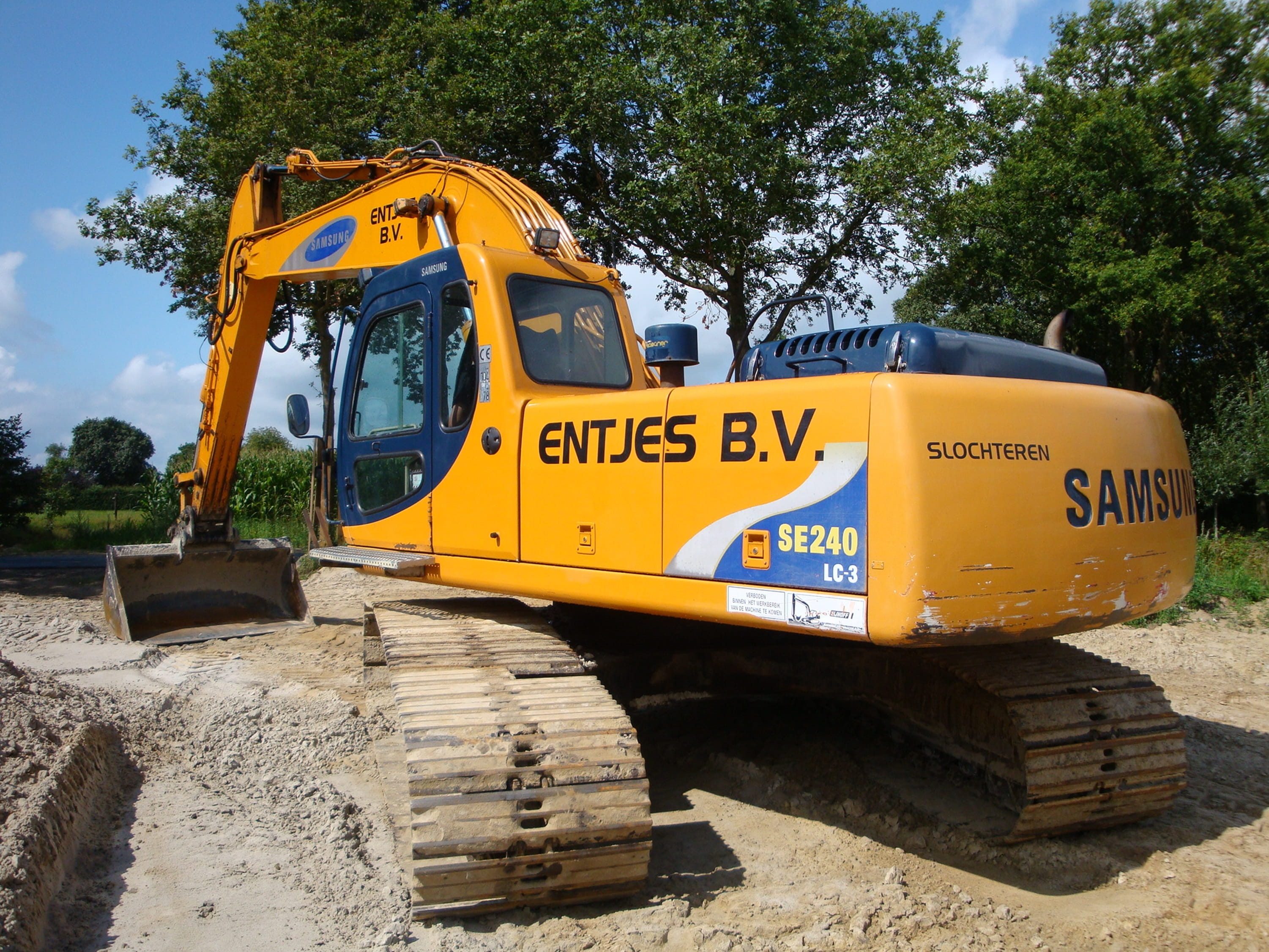 samsung, no people, number, yellow, close up, contractors, construction work, nature, construction industry, tree, bulldozer, road, plant, mode of transportation, HD Wallpaper