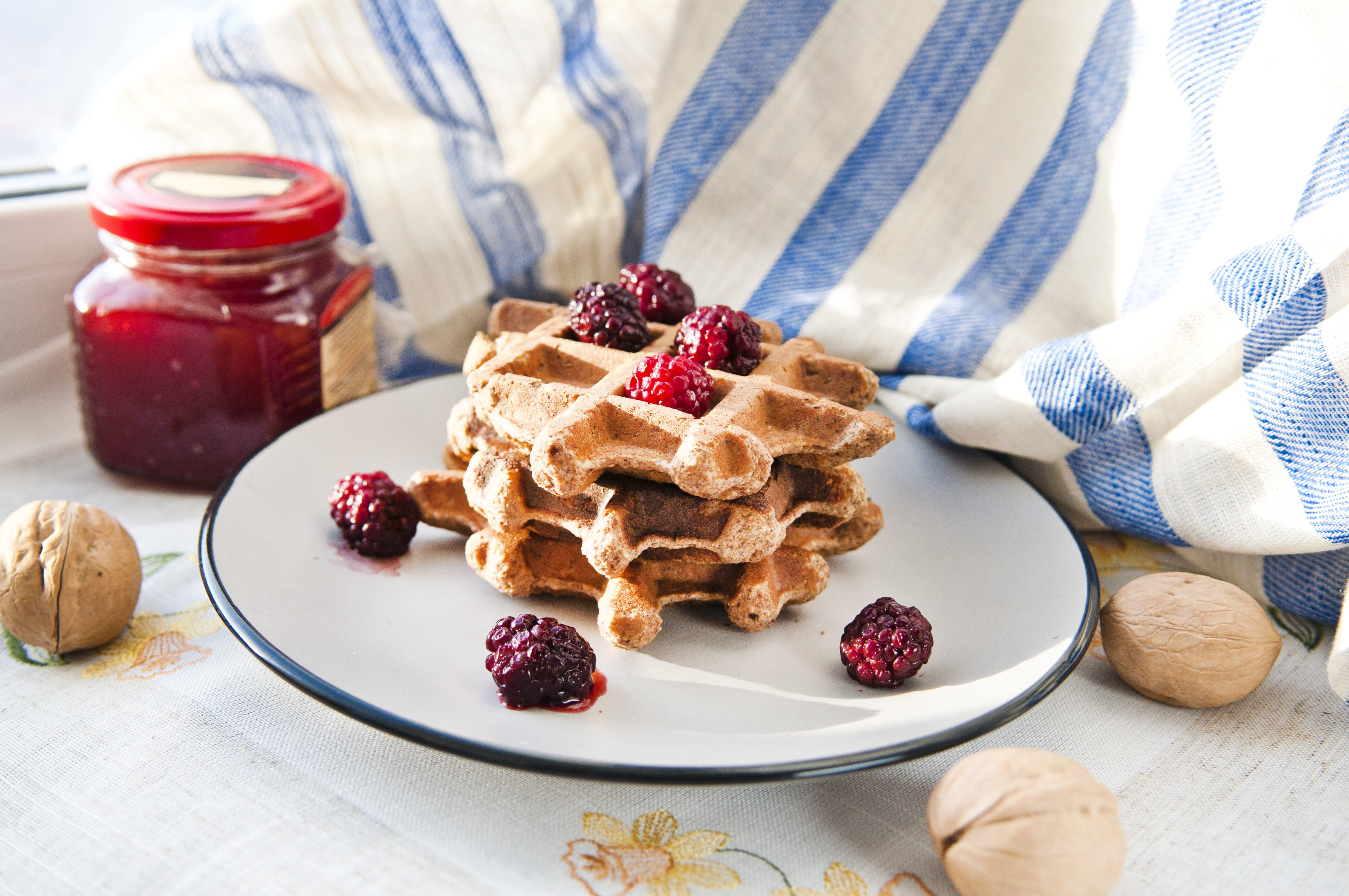breakfast, berry fruit, sweet food, meal, 4K, close-up, food and drink, indoors, proper nutrition, hls, raspberry, fruit, wafer, nuts, wellbeing, dessert, HD Wallpaper
