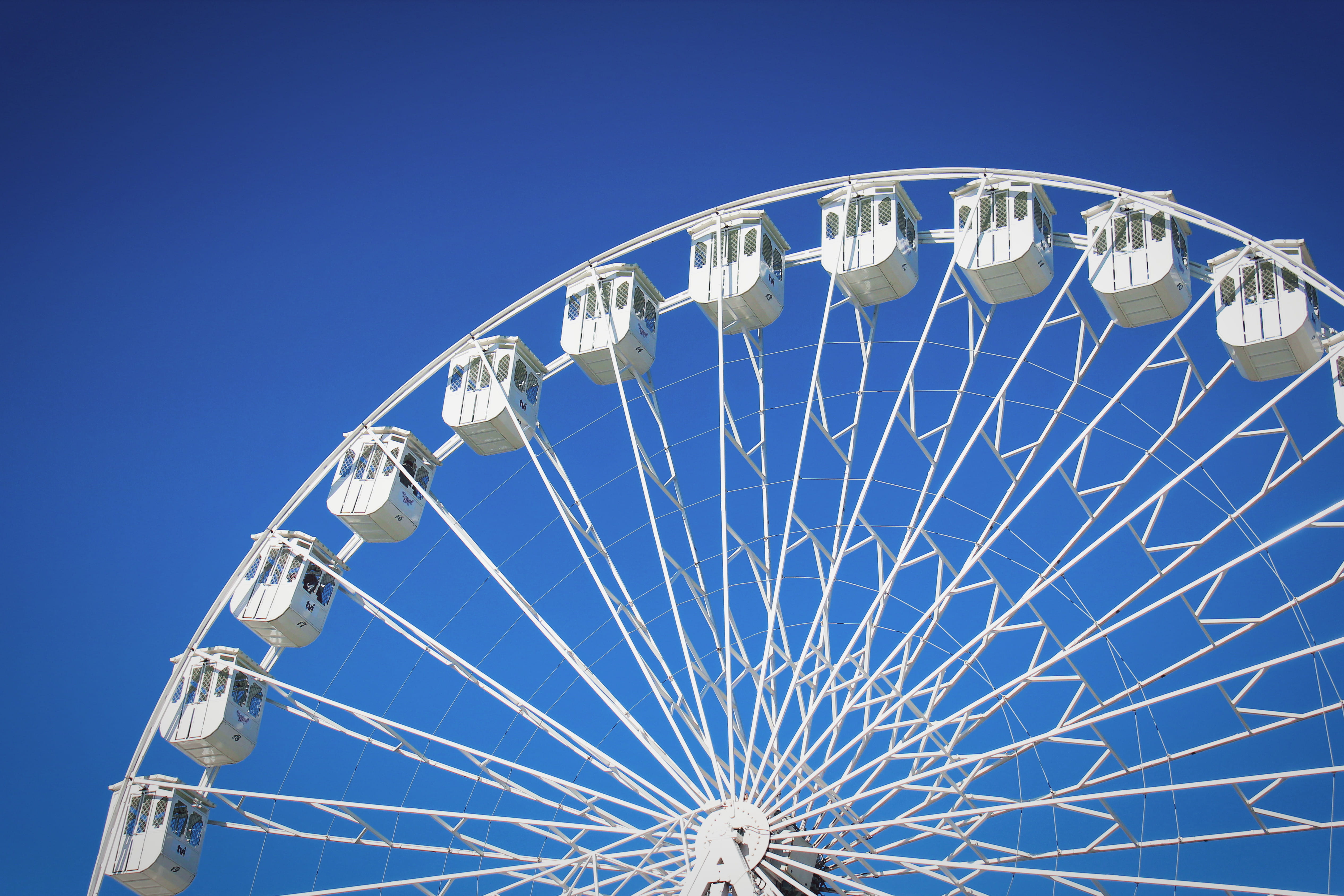 amusement park, carnival, lisbon, traveling carnival, architecture, nature, day, arts culture and entertainment, photography, capital, low angle view, ferris wheel, HD Wallpaper