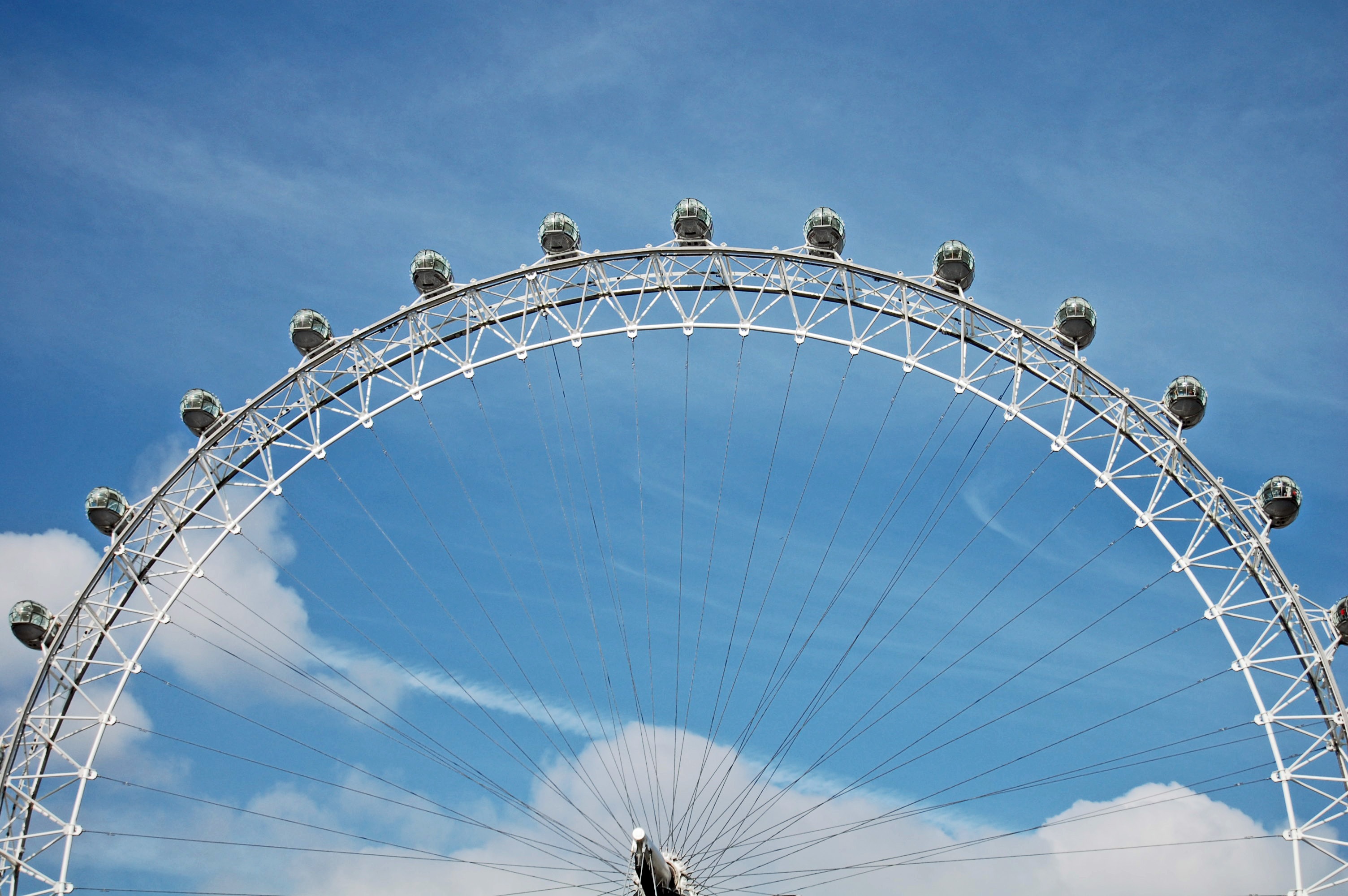 low angle view, leisure, united kingdom, amusement park ride, no people, crowd puller, semi-circle, shape, tourist attraction, wheel, architecture, london eye, HD Wallpaper
