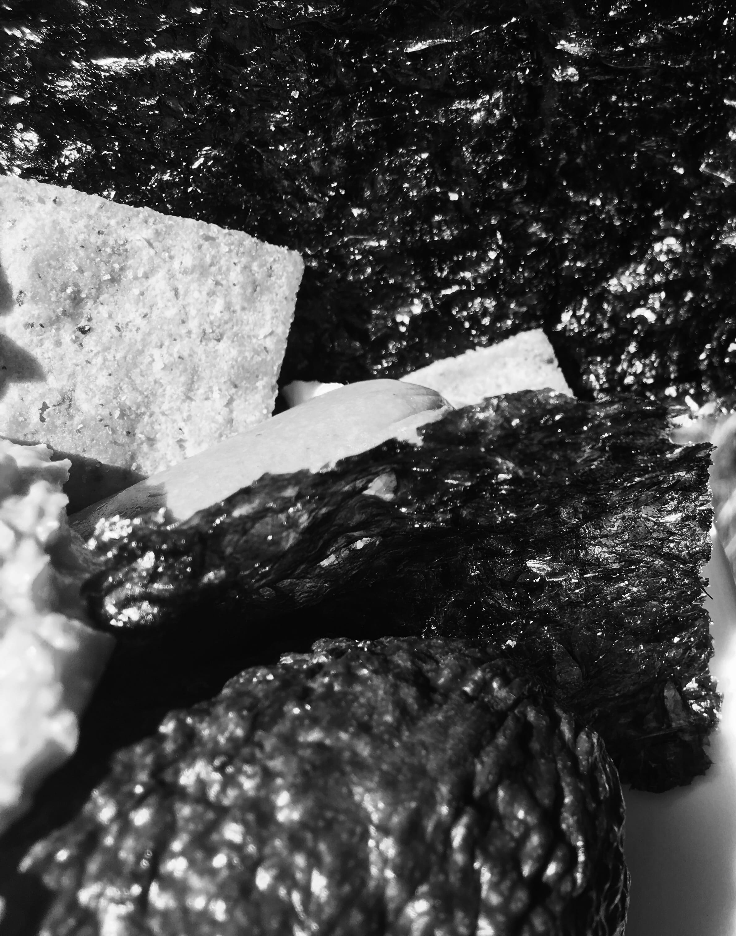 stack, nori, united states, hunger, wellbeing, solid, no people, full frame, 2K, nature, compost, freshness, day, texture, high angle view, rock, food and drink, Phone HD Wallpaper